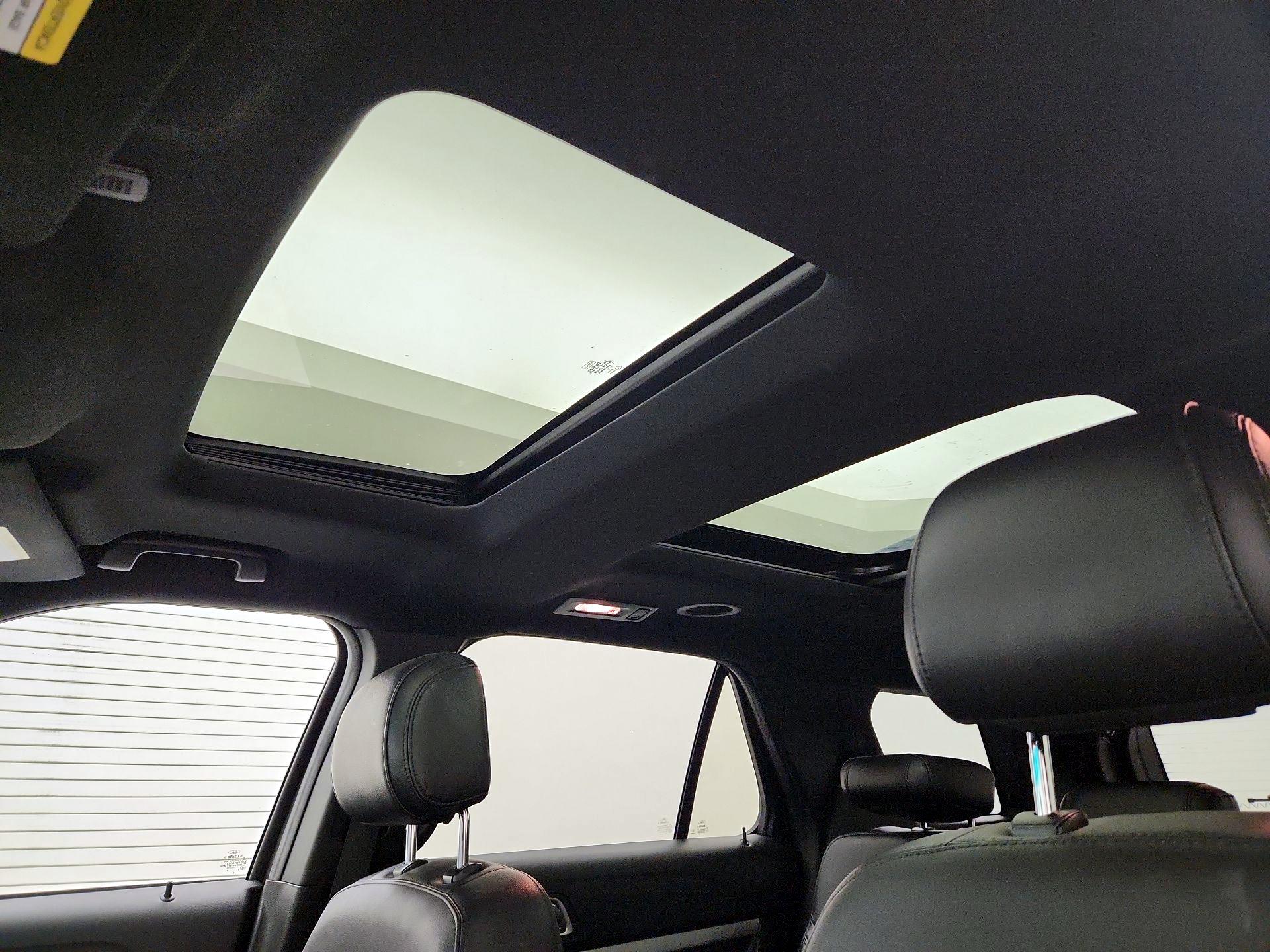 Thumbnail: 2016 Ford Explorer - 19