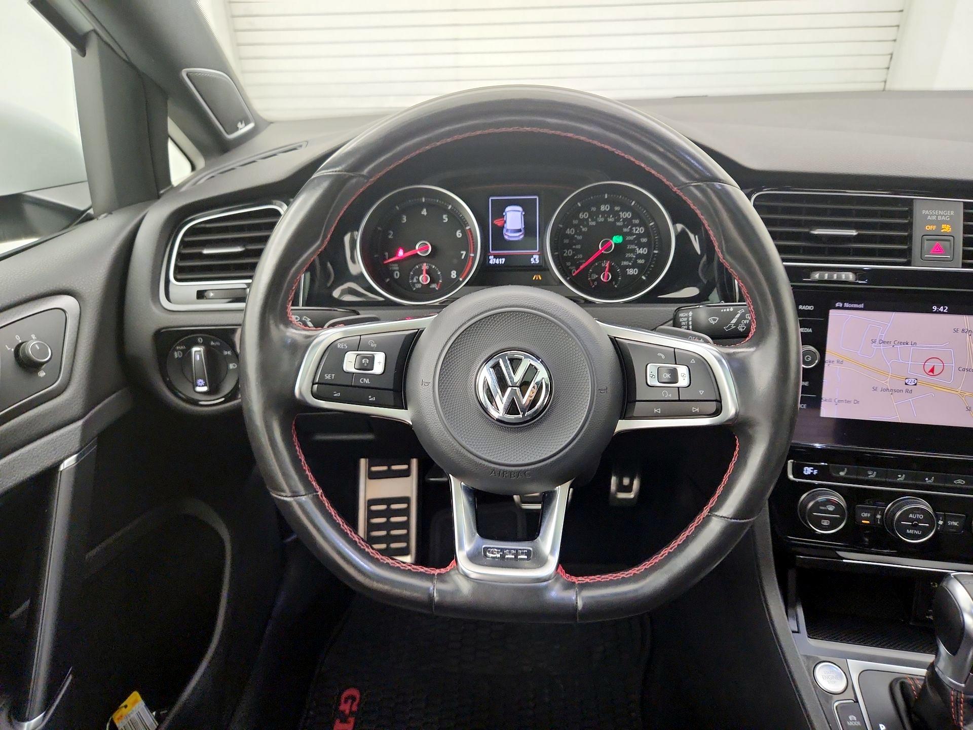 Thumbnail: 2018 Volkswagen Golf - 10