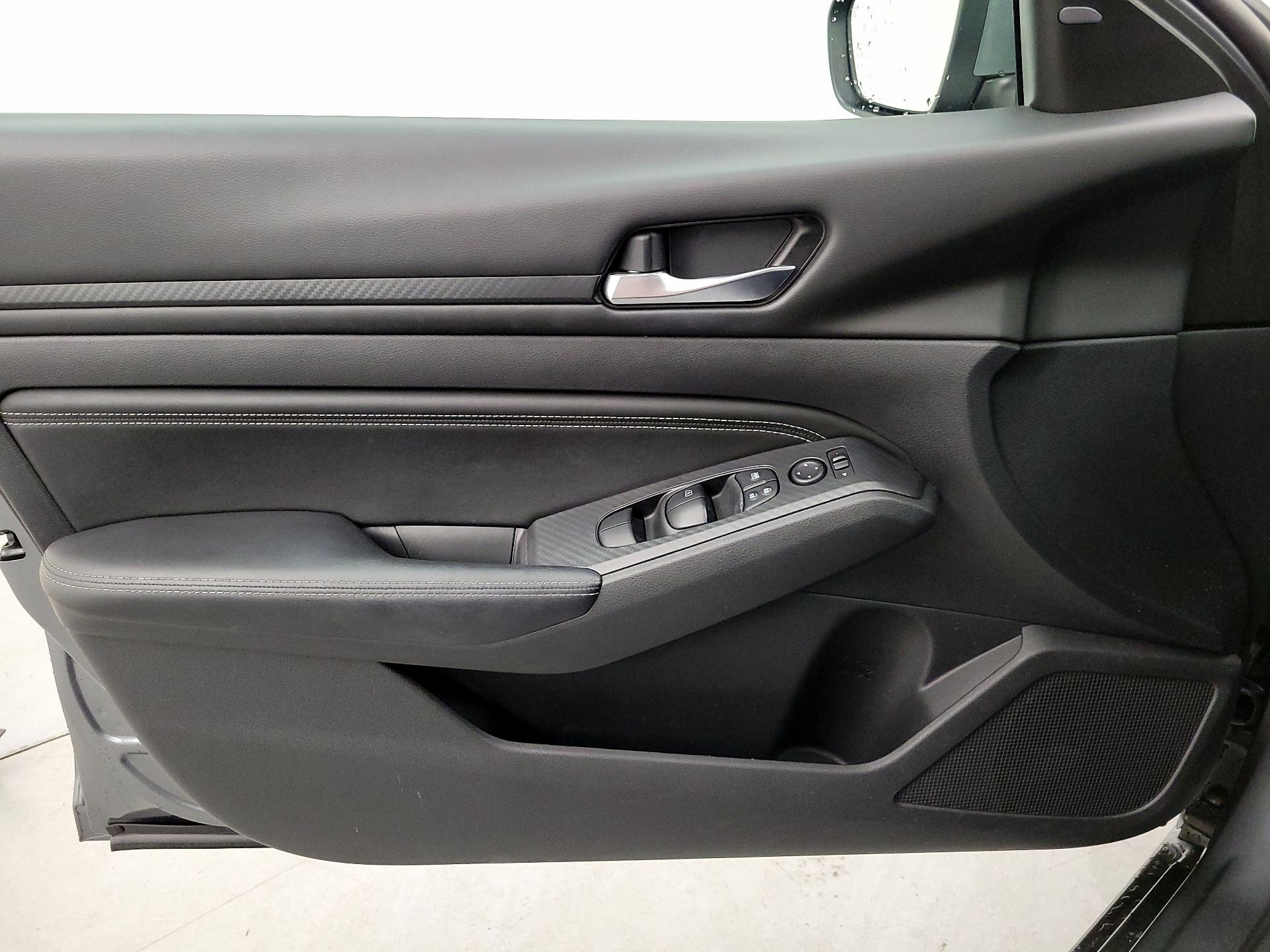 Thumbnail: 2020 Nissan Altima - 12