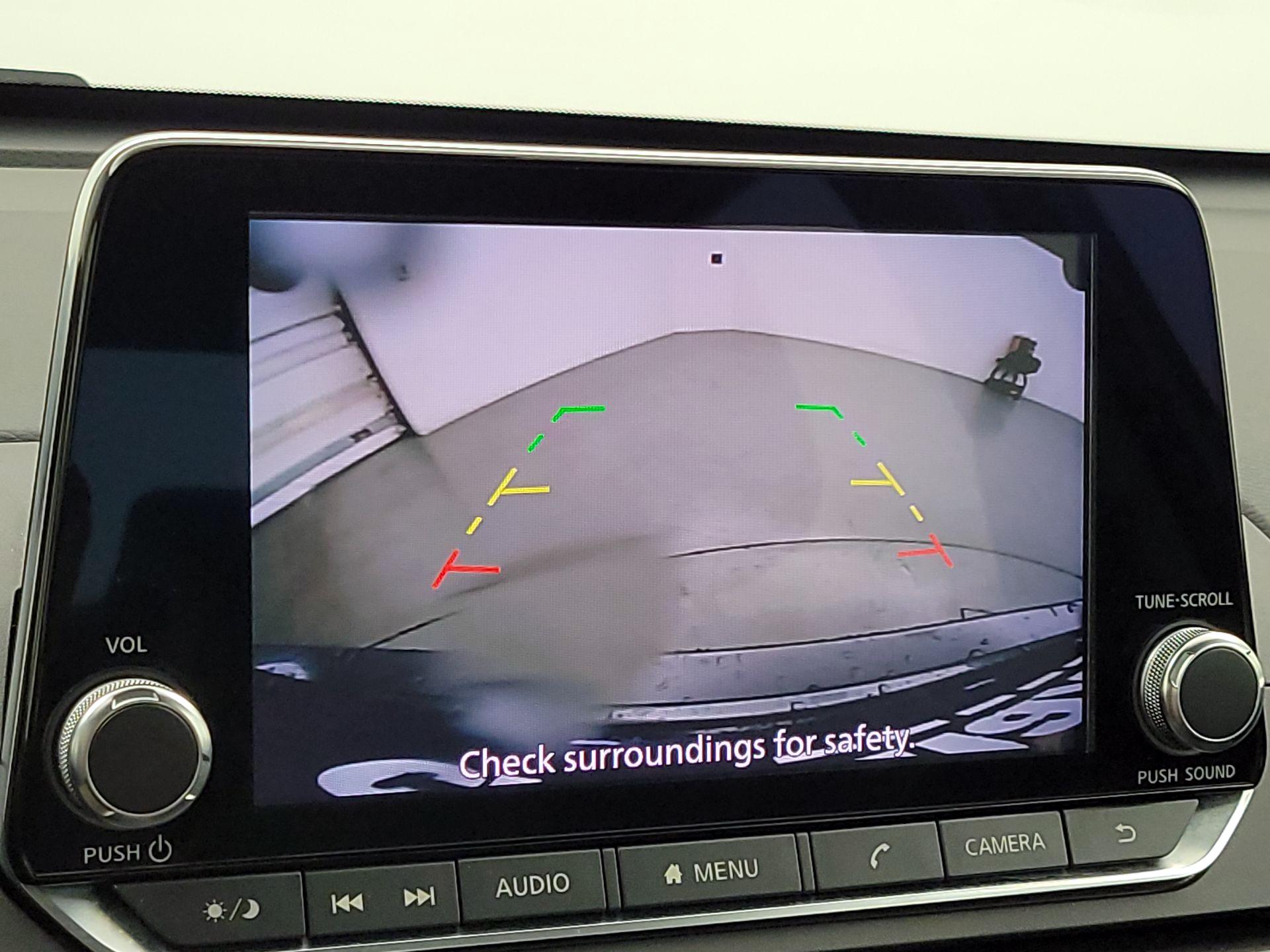 Thumbnail: 2020 Nissan Altima - 14