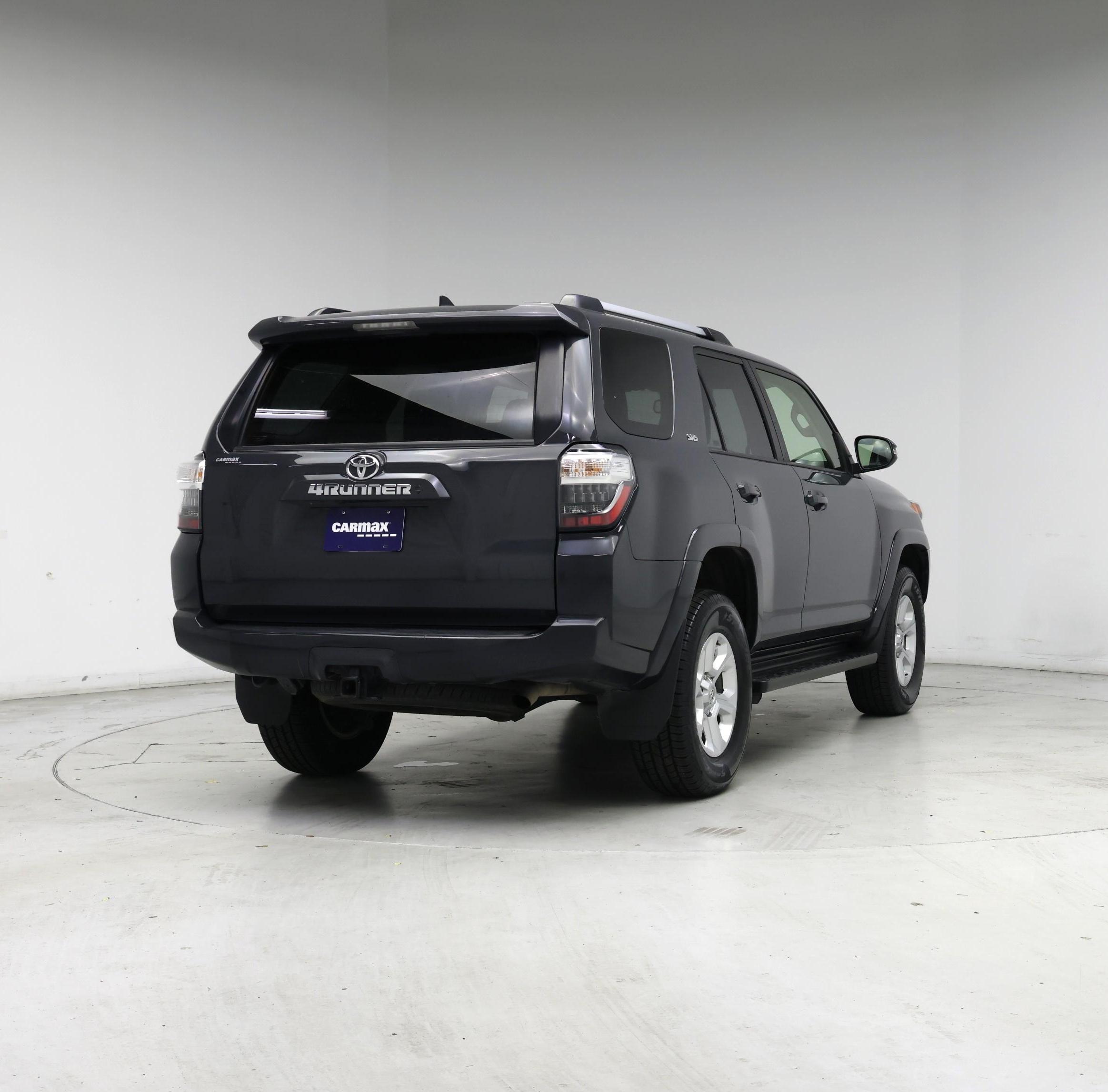 Thumbnail: 2024 Toyota 4Runner - 8