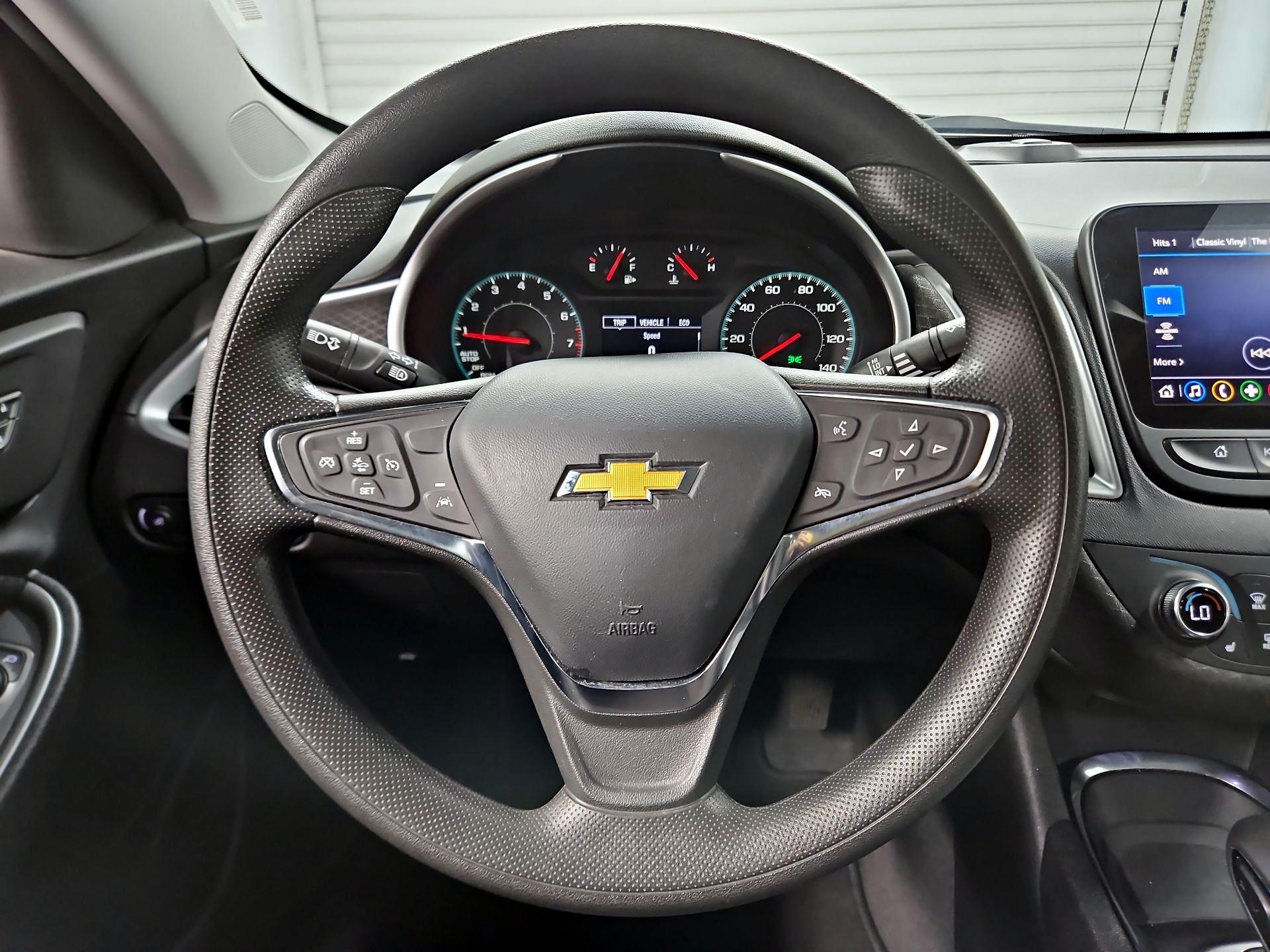 Thumbnail: 2023 Chevrolet Malibu - 10