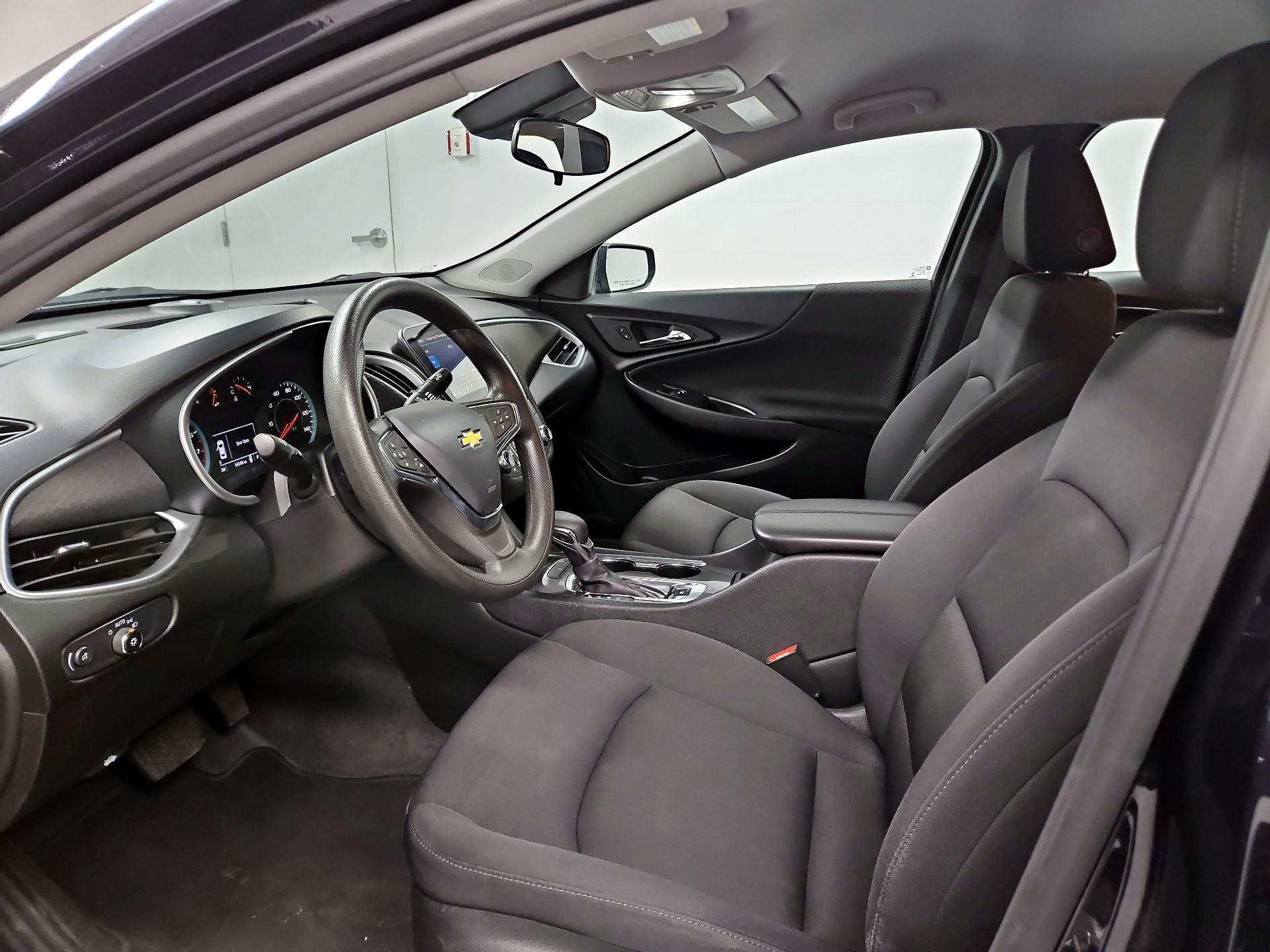 Thumbnail: 2023 Chevrolet Malibu - 11