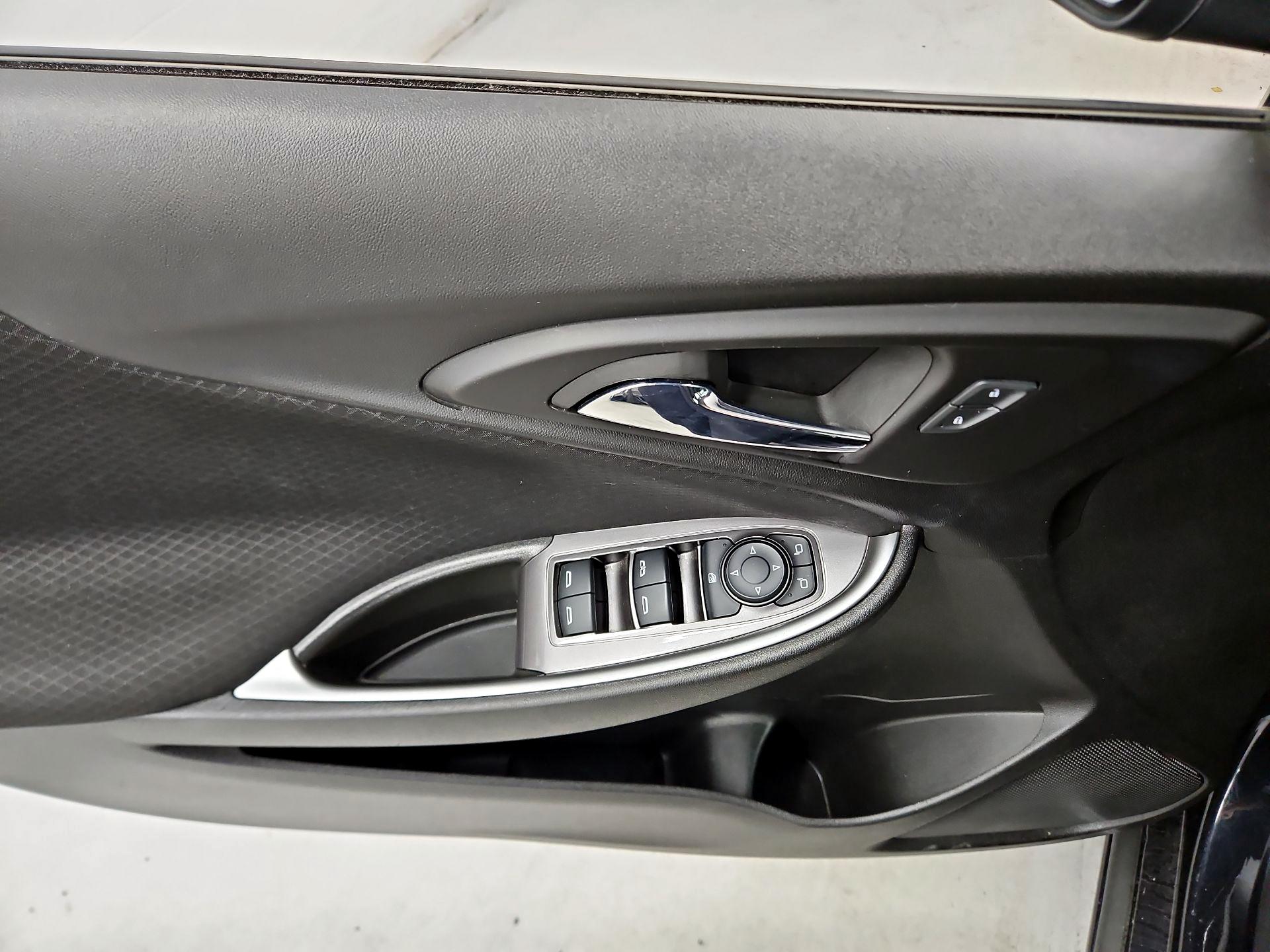 Thumbnail: 2023 Chevrolet Malibu - 12