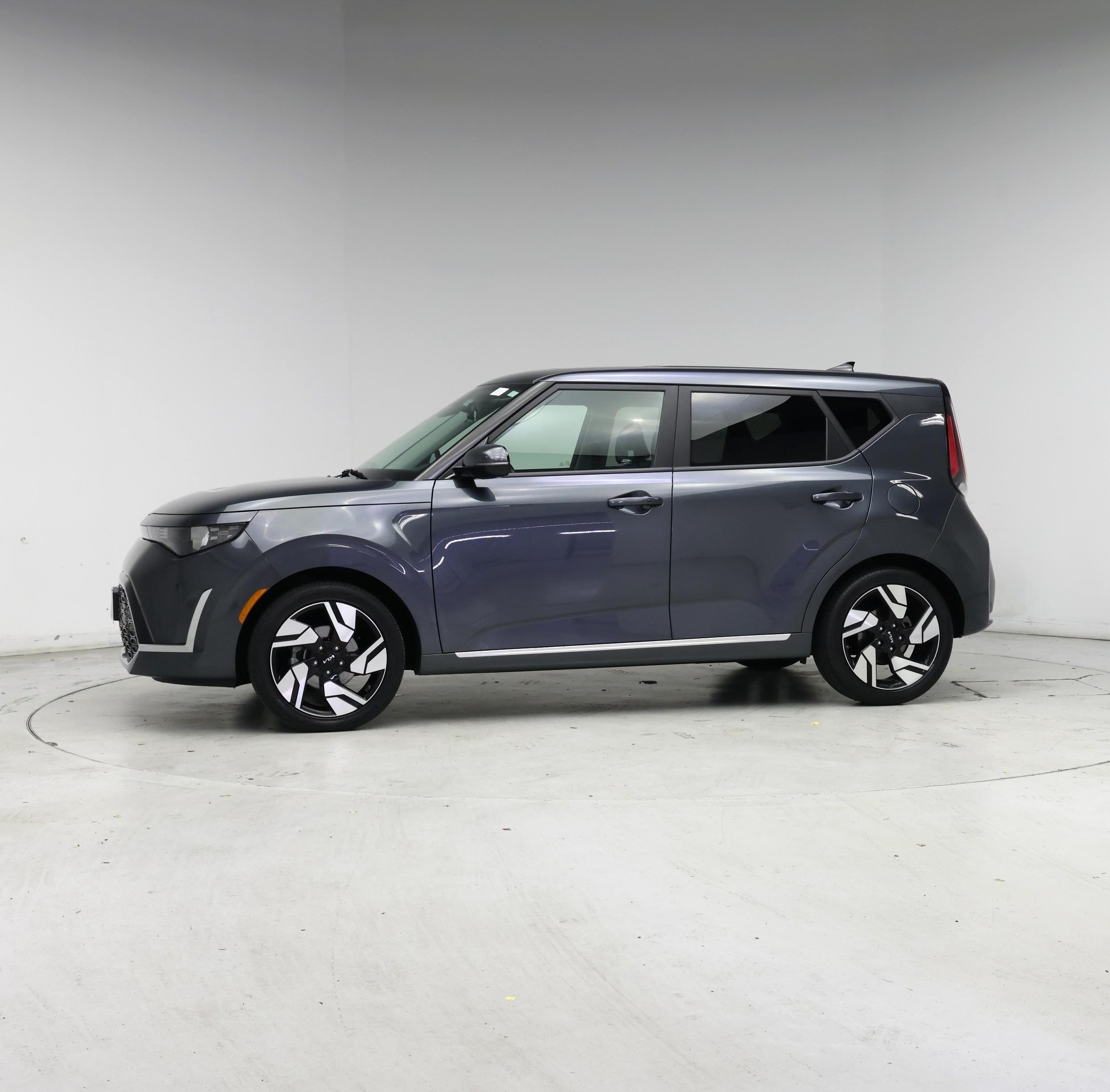 Thumbnail: 2023 Kia Soul - 3