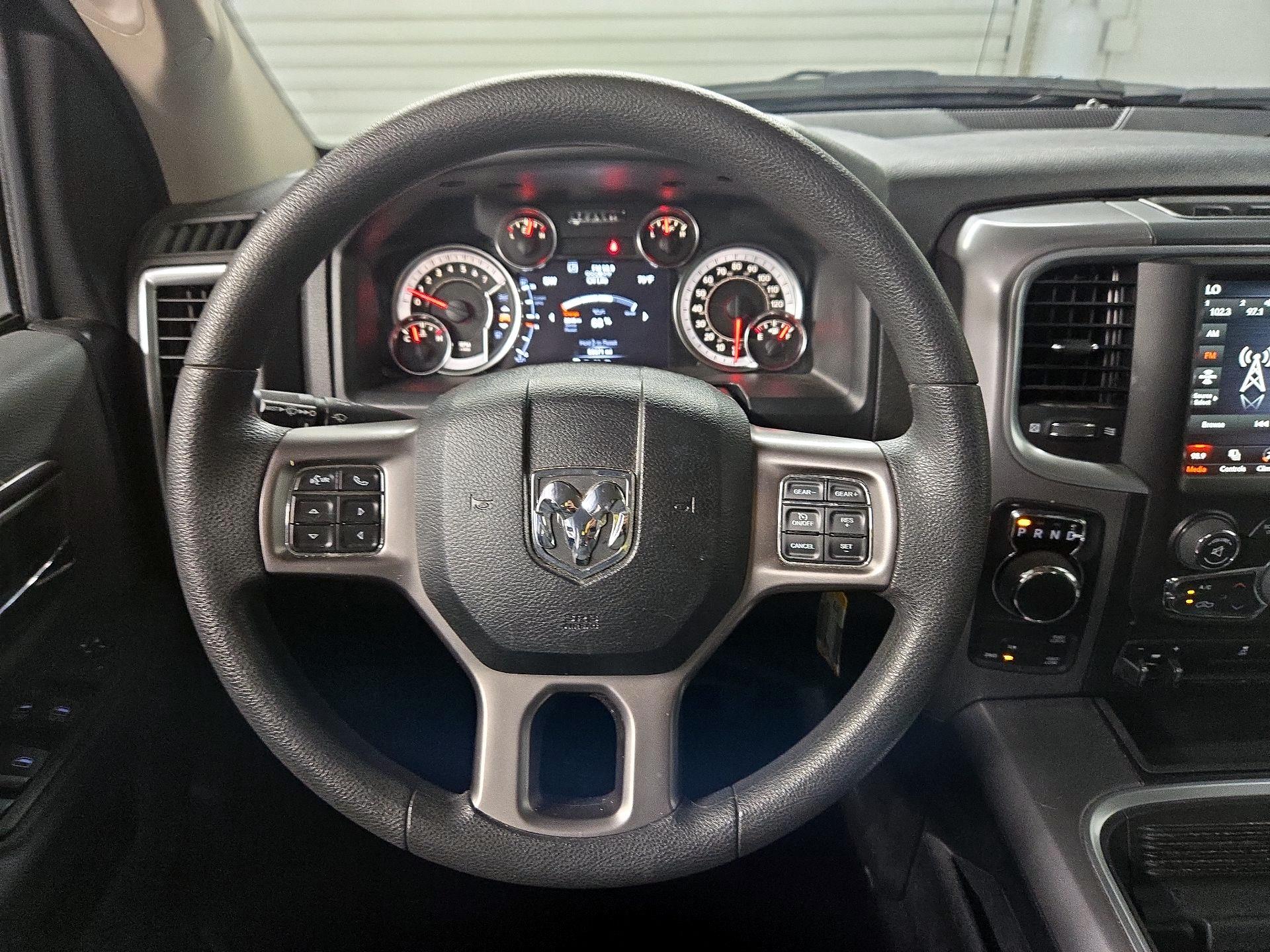 Thumbnail: 2023 RAM 1500 Classic - 10