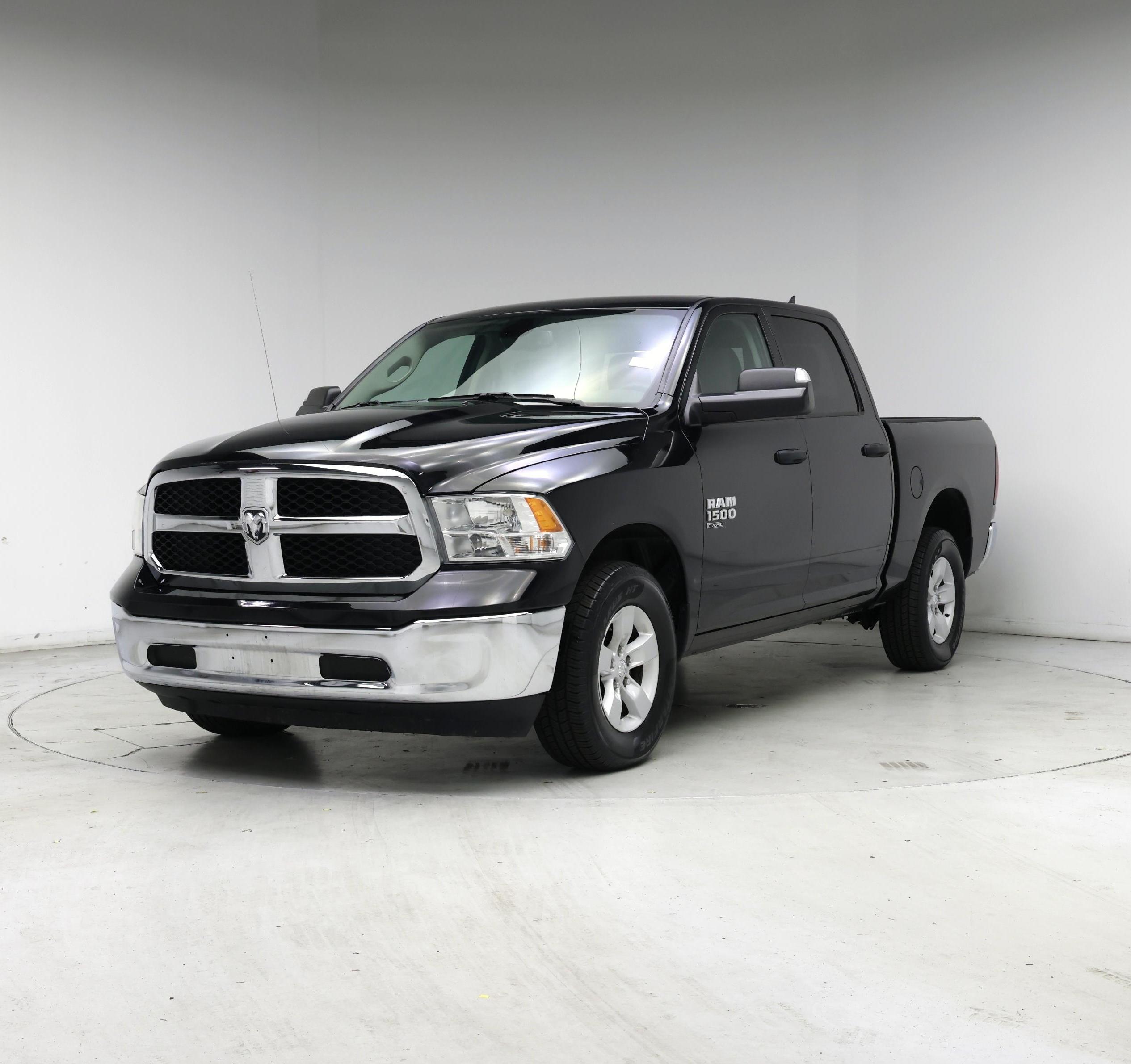 Thumbnail: 2023 RAM 1500 Classic - 4