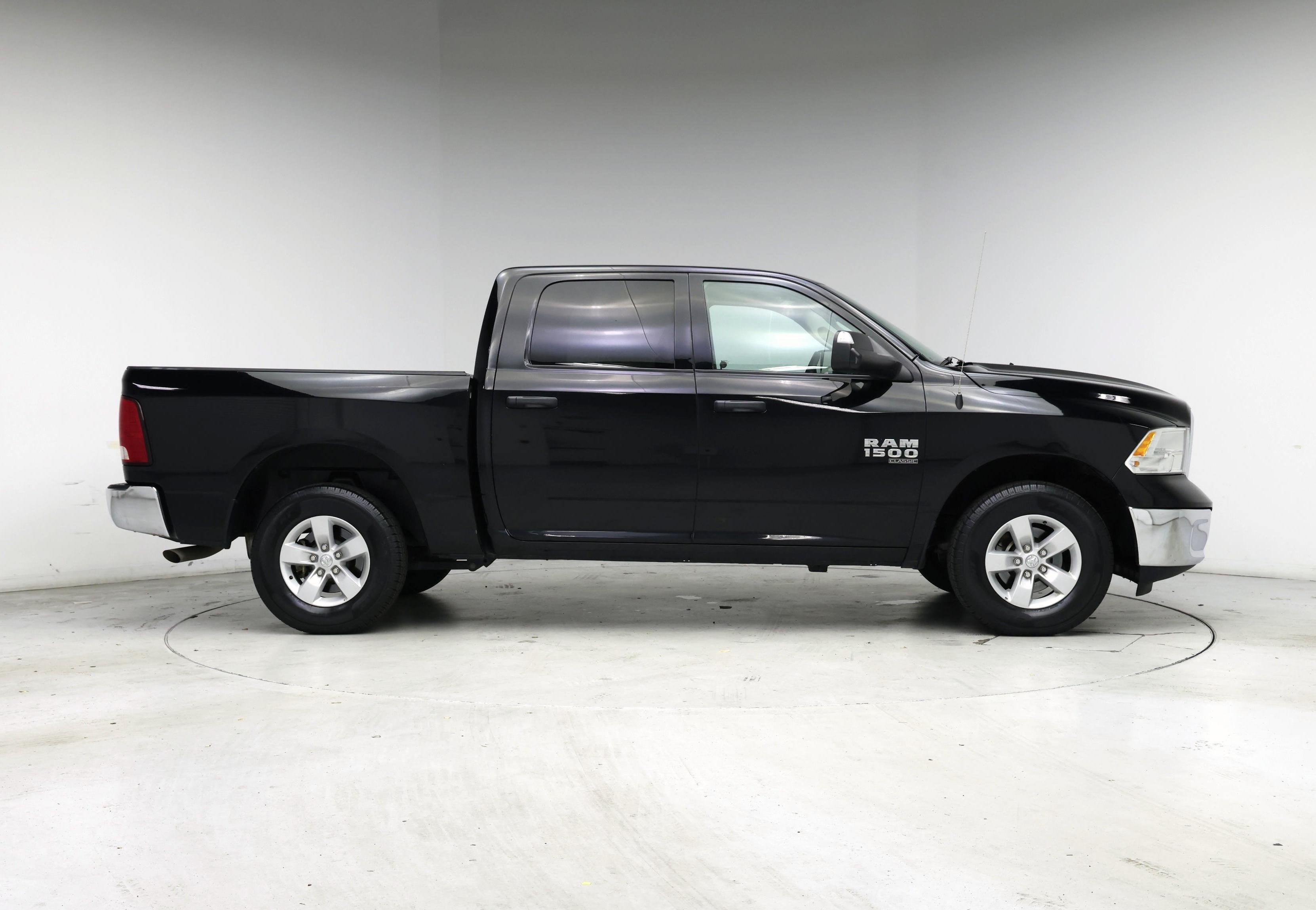 Thumbnail: 2023 RAM 1500 Classic - 7