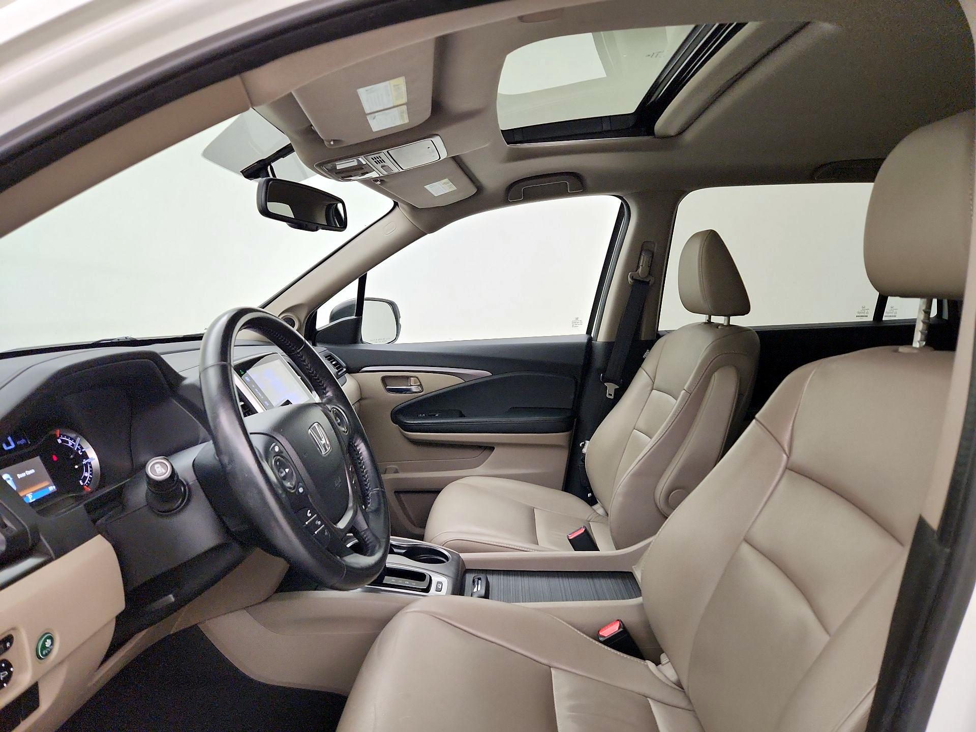 Thumbnail: 2016 Honda Pilot - 19