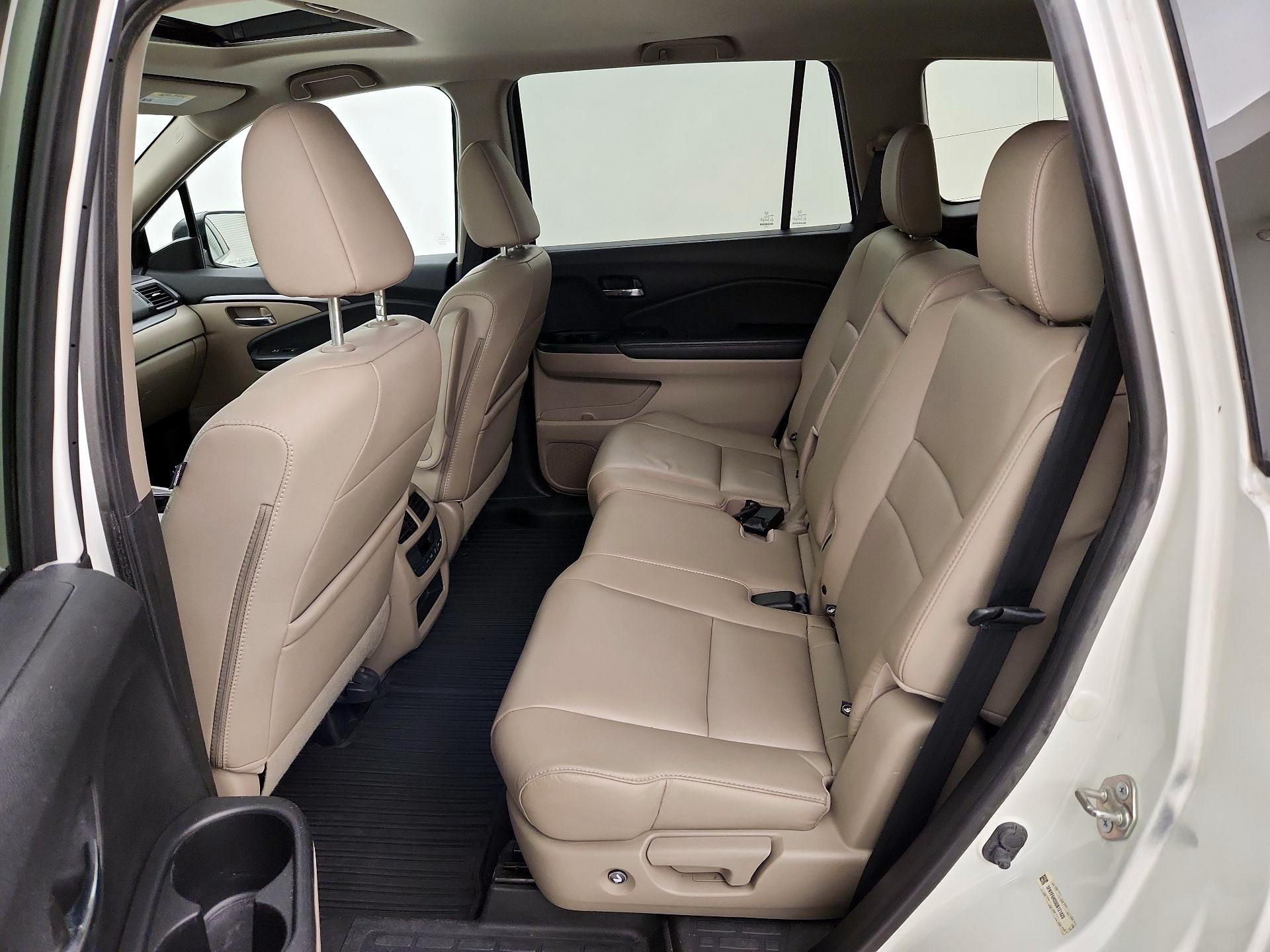 Thumbnail: 2016 Honda Pilot - 20