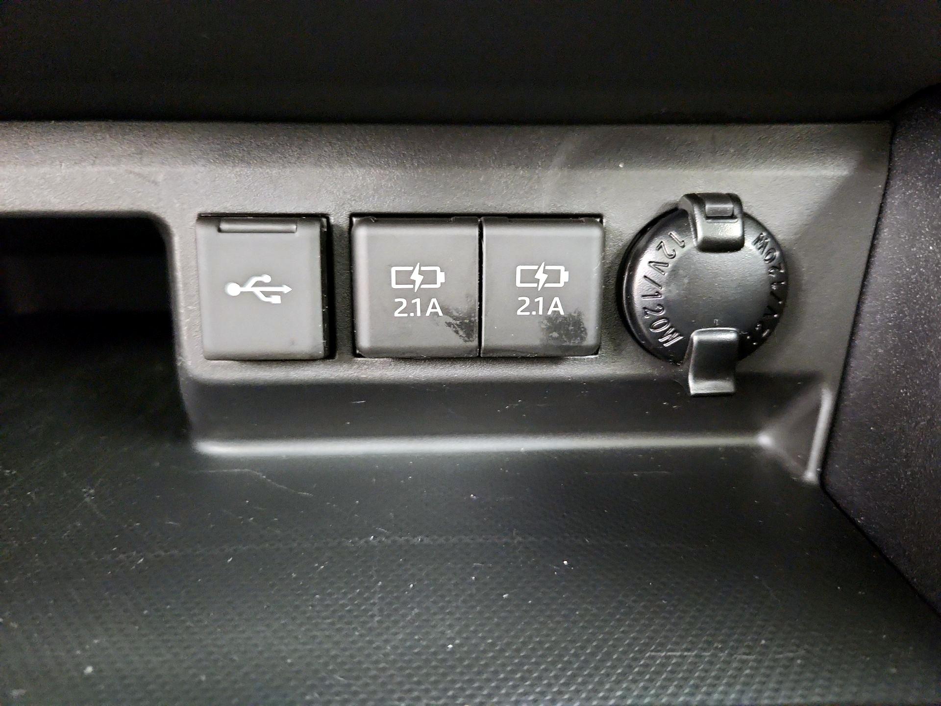 Thumbnail: 2021 Toyota Highlander - 19