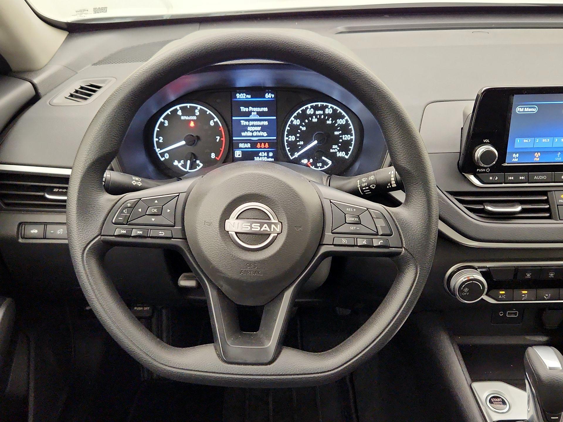 Thumbnail: 2024 Nissan Altima - 10