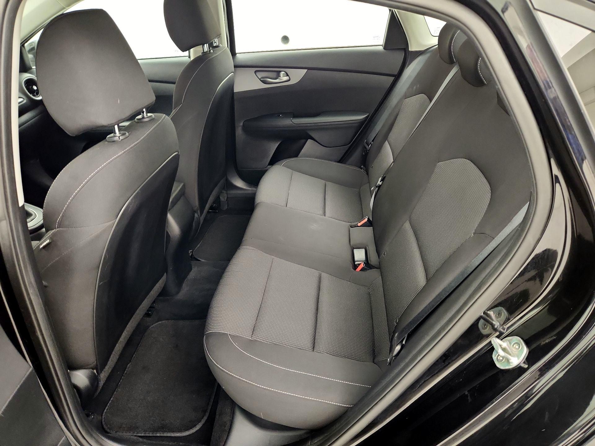 Thumbnail: 2019 Kia Forte - 19