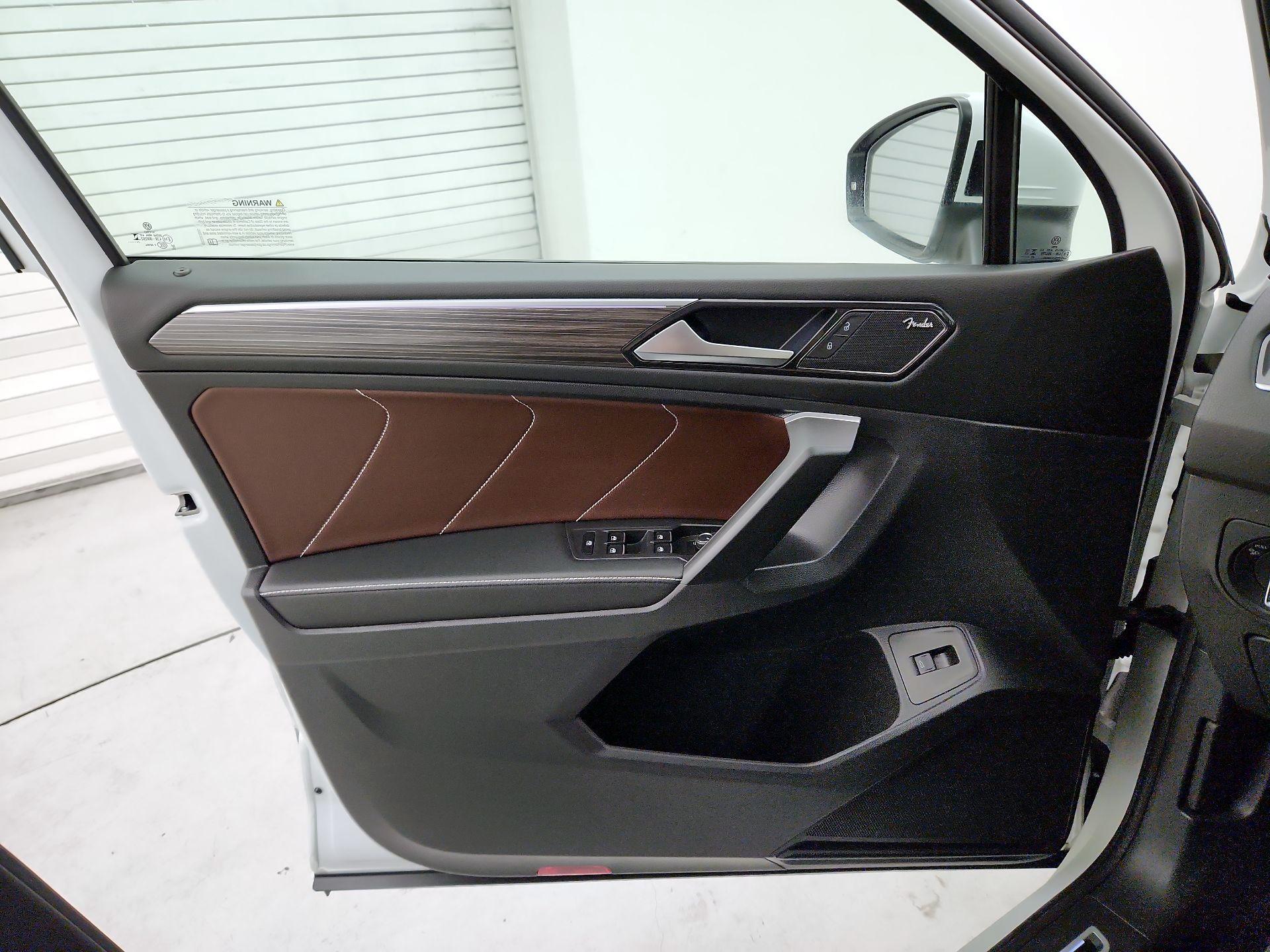 Thumbnail: 2024 Volkswagen Tiguan - 12