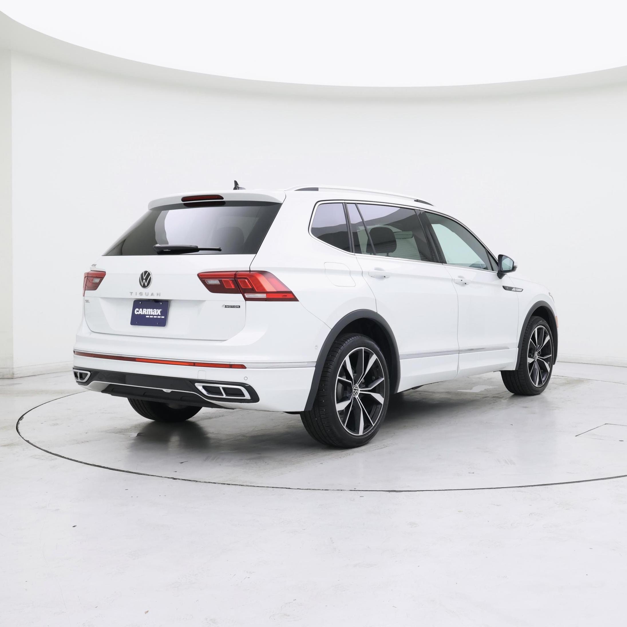 Thumbnail: 2024 Volkswagen Tiguan - 8