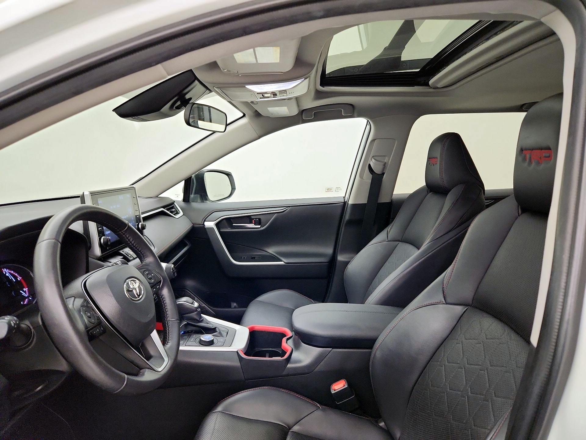 Thumbnail: 2022 Toyota RAV4 - 19