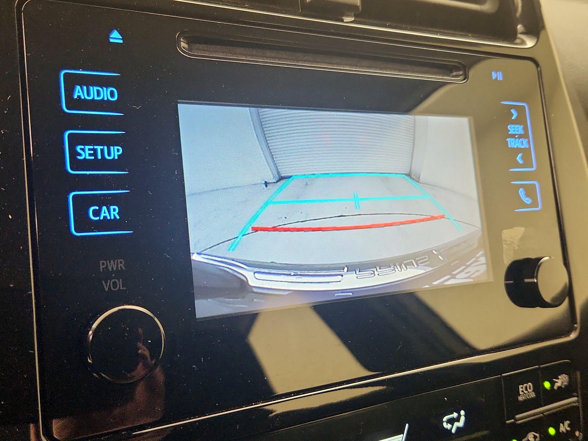 Thumbnail: 2017 Toyota Prius - 14
