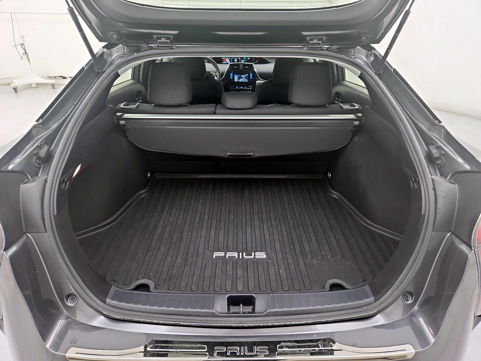 Thumbnail: 2017 Toyota Prius - 20