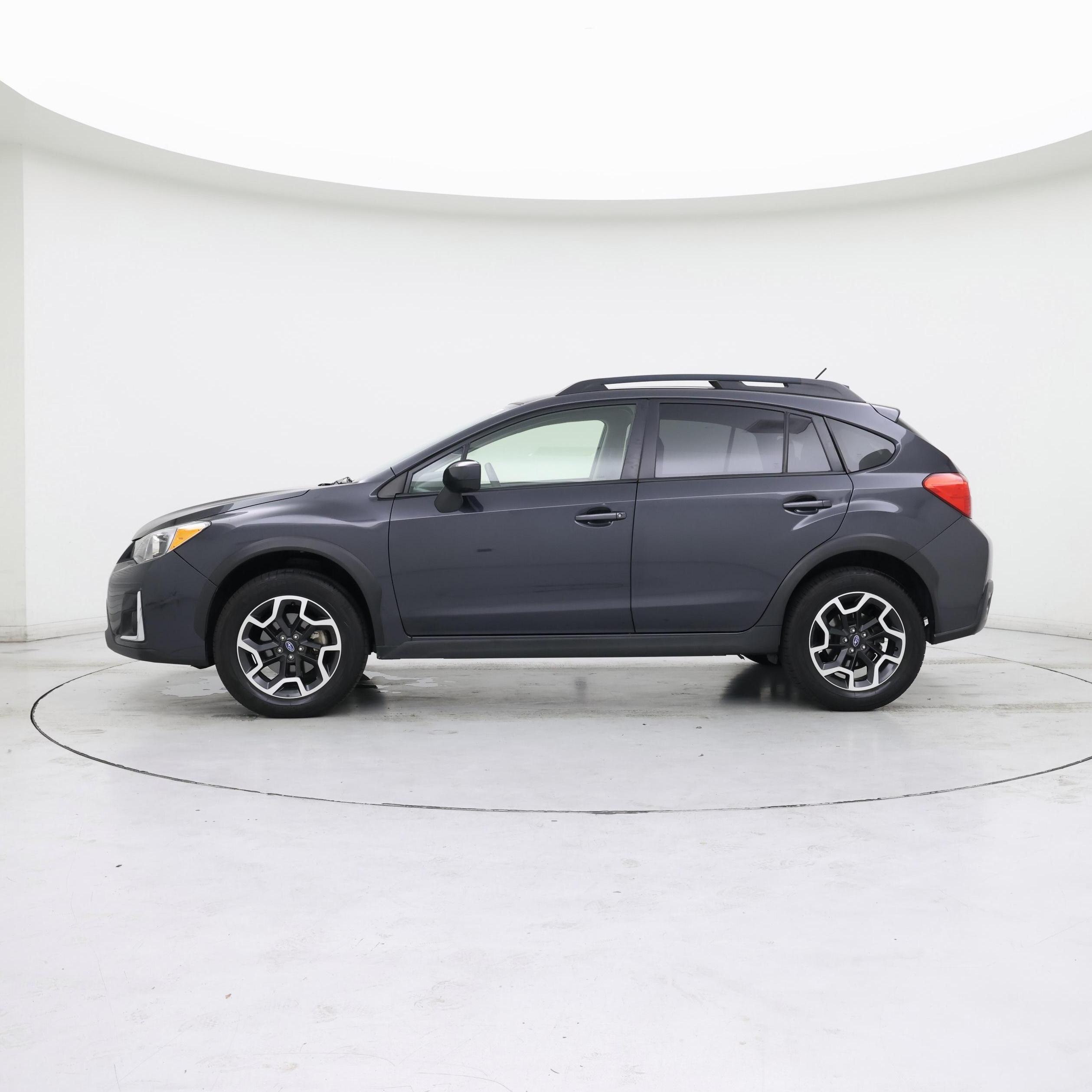 Thumbnail: 2016 Subaru XV Crosstrek - 3