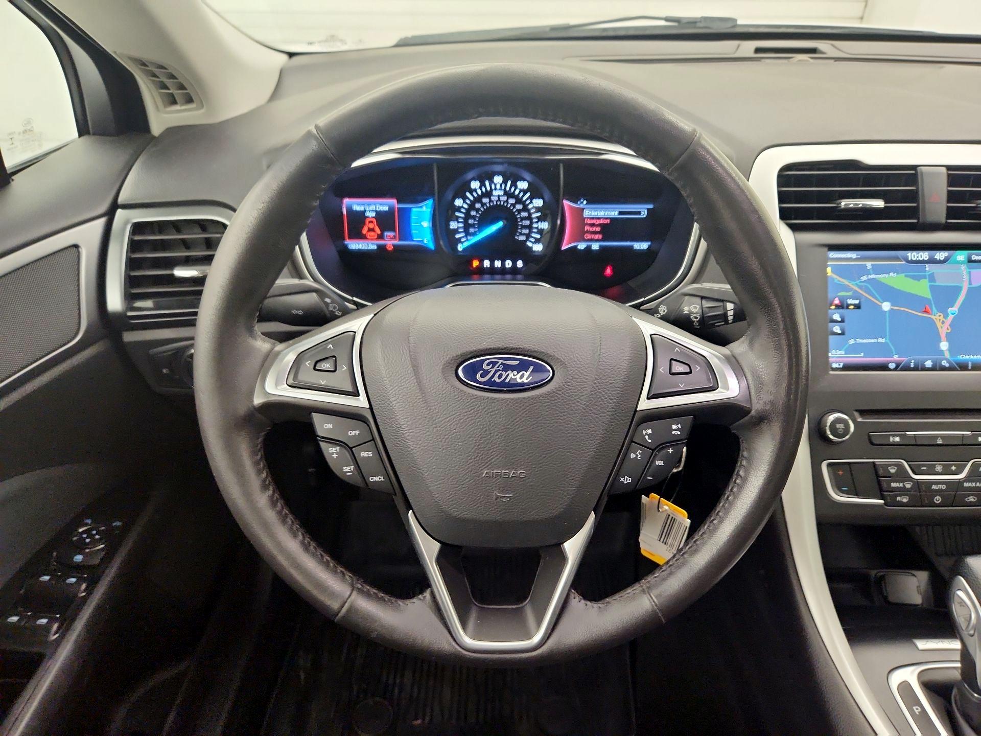 Thumbnail: 2016 Ford Fusion - 10