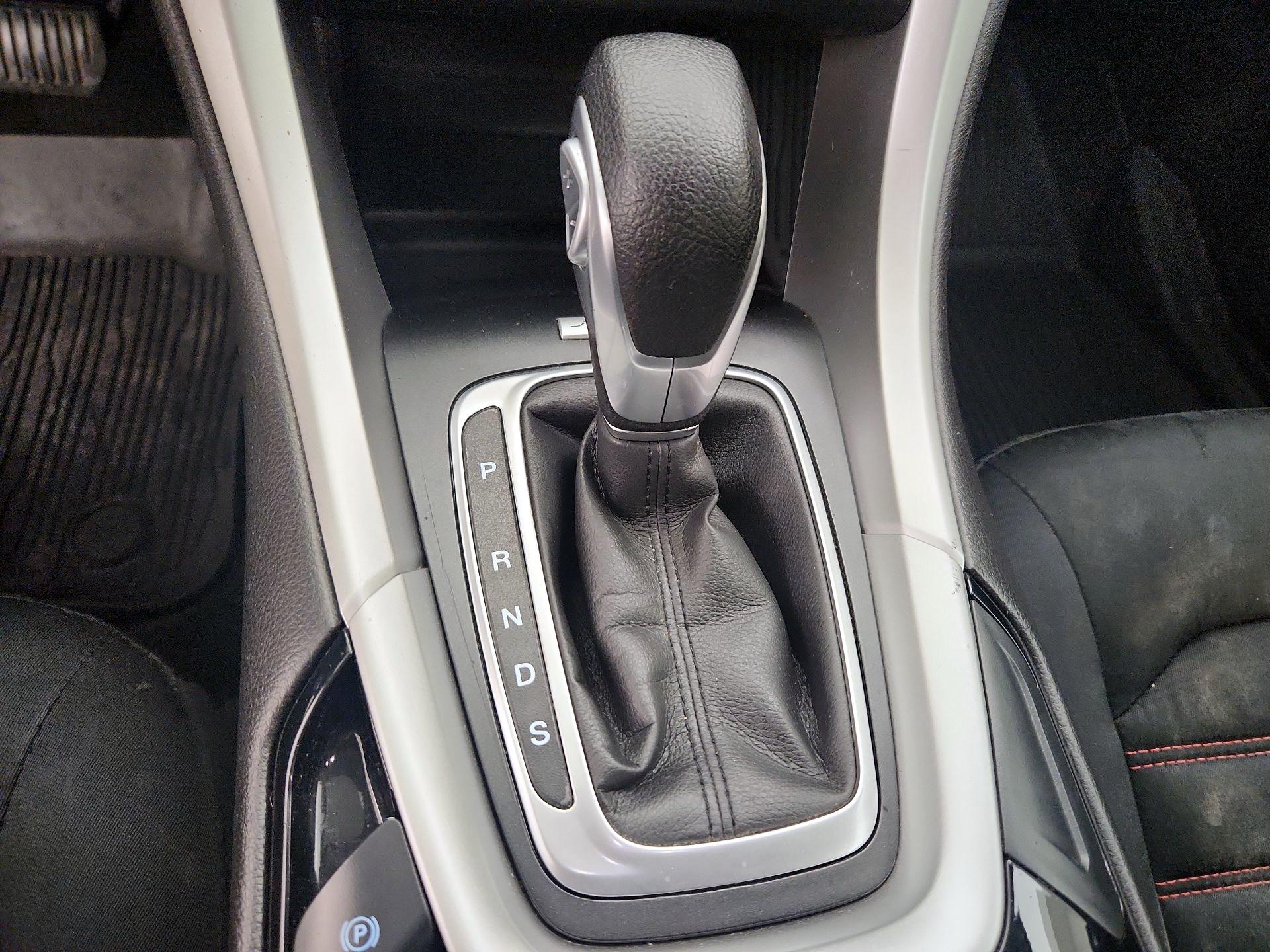 Thumbnail: 2016 Ford Fusion - 18