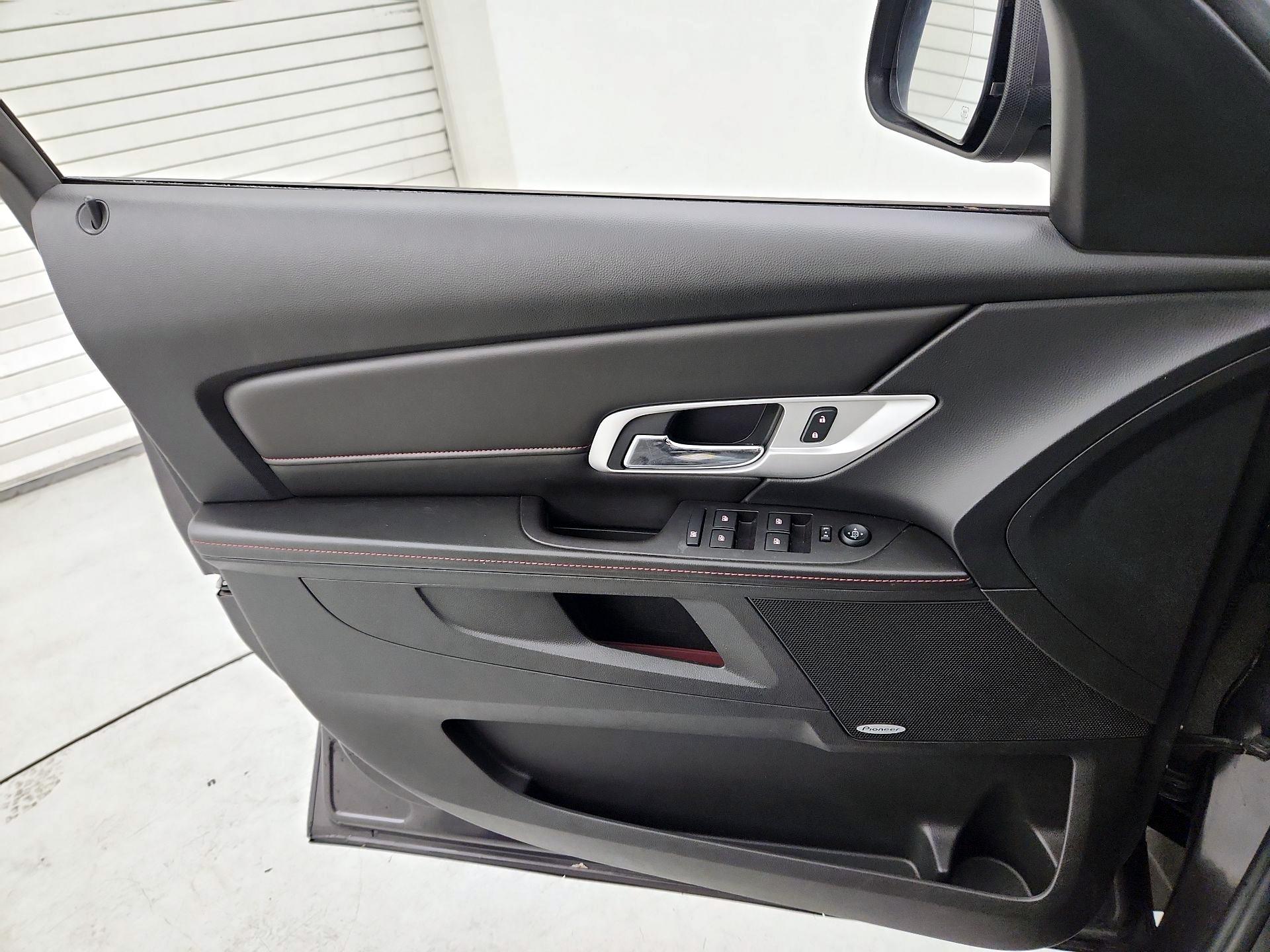 Thumbnail: 2015 GMC Terrain - 12