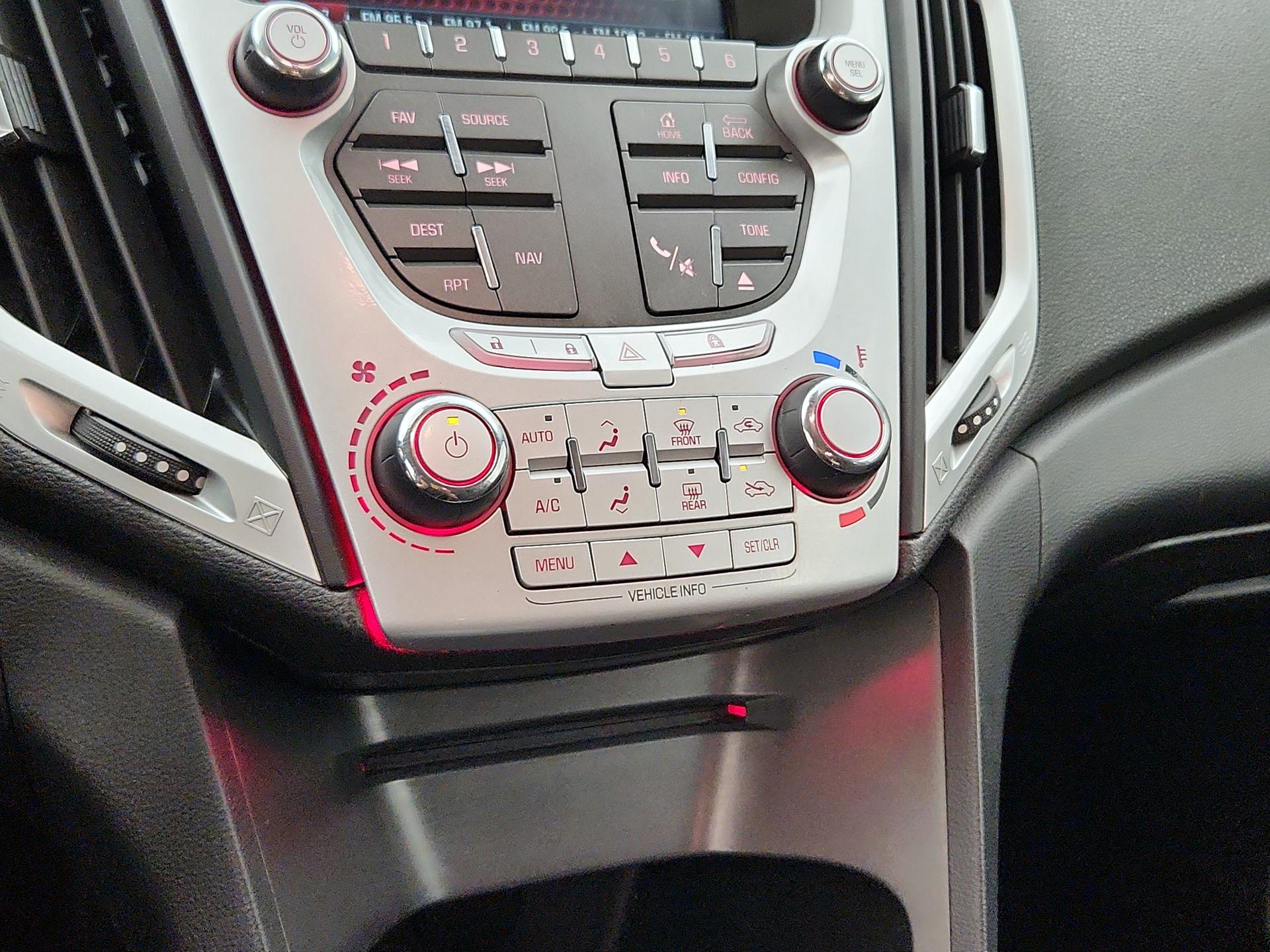 Thumbnail: 2015 GMC Terrain - 15