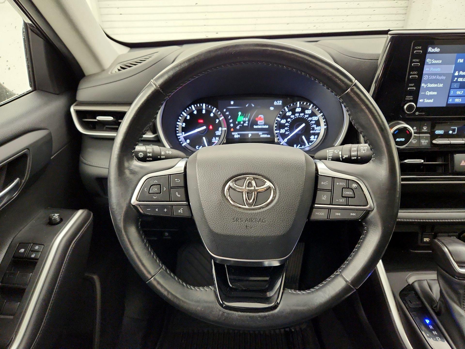 Thumbnail: 2021 Toyota Highlander - 10