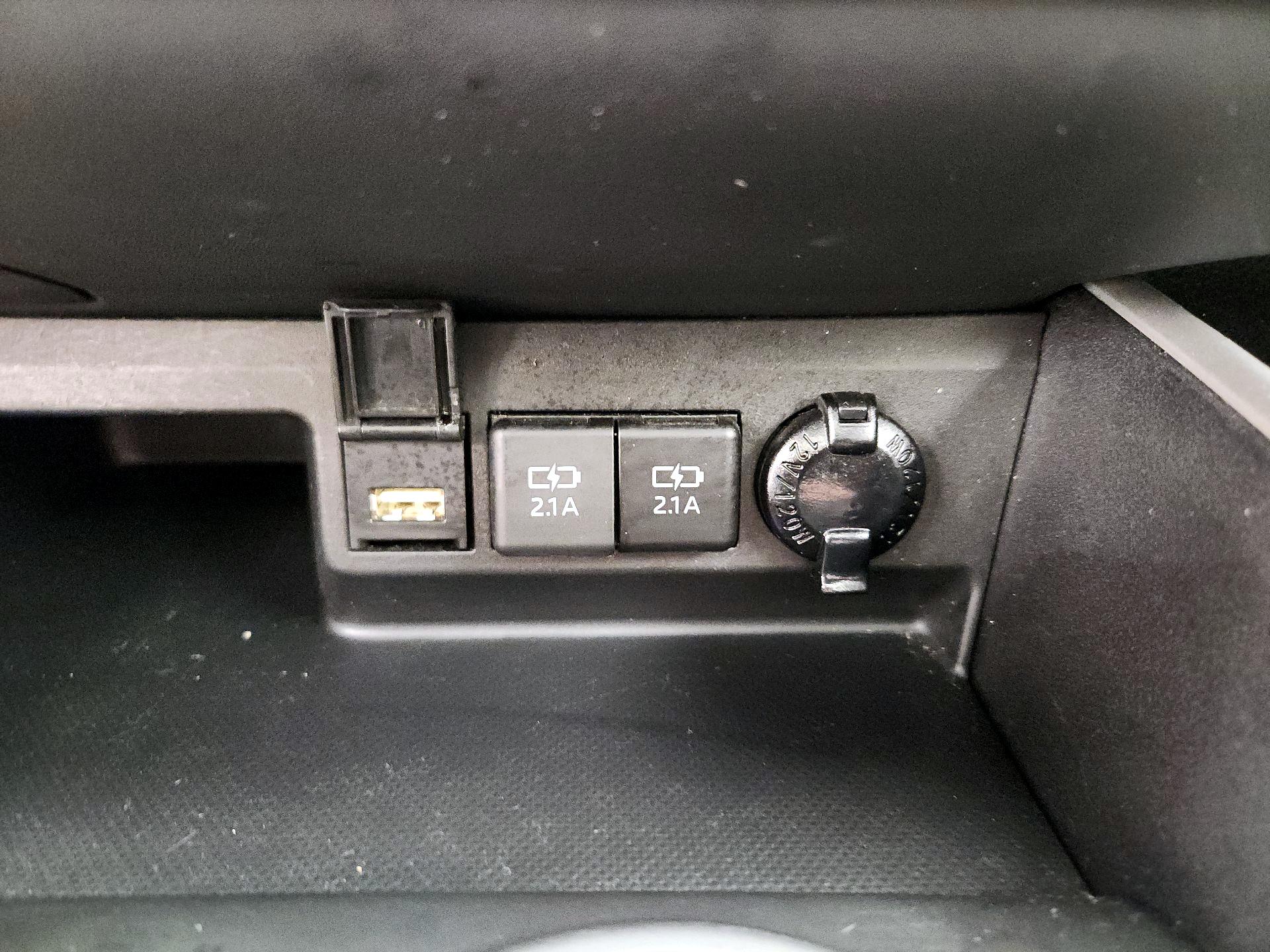 Thumbnail: 2021 Toyota Highlander - 18