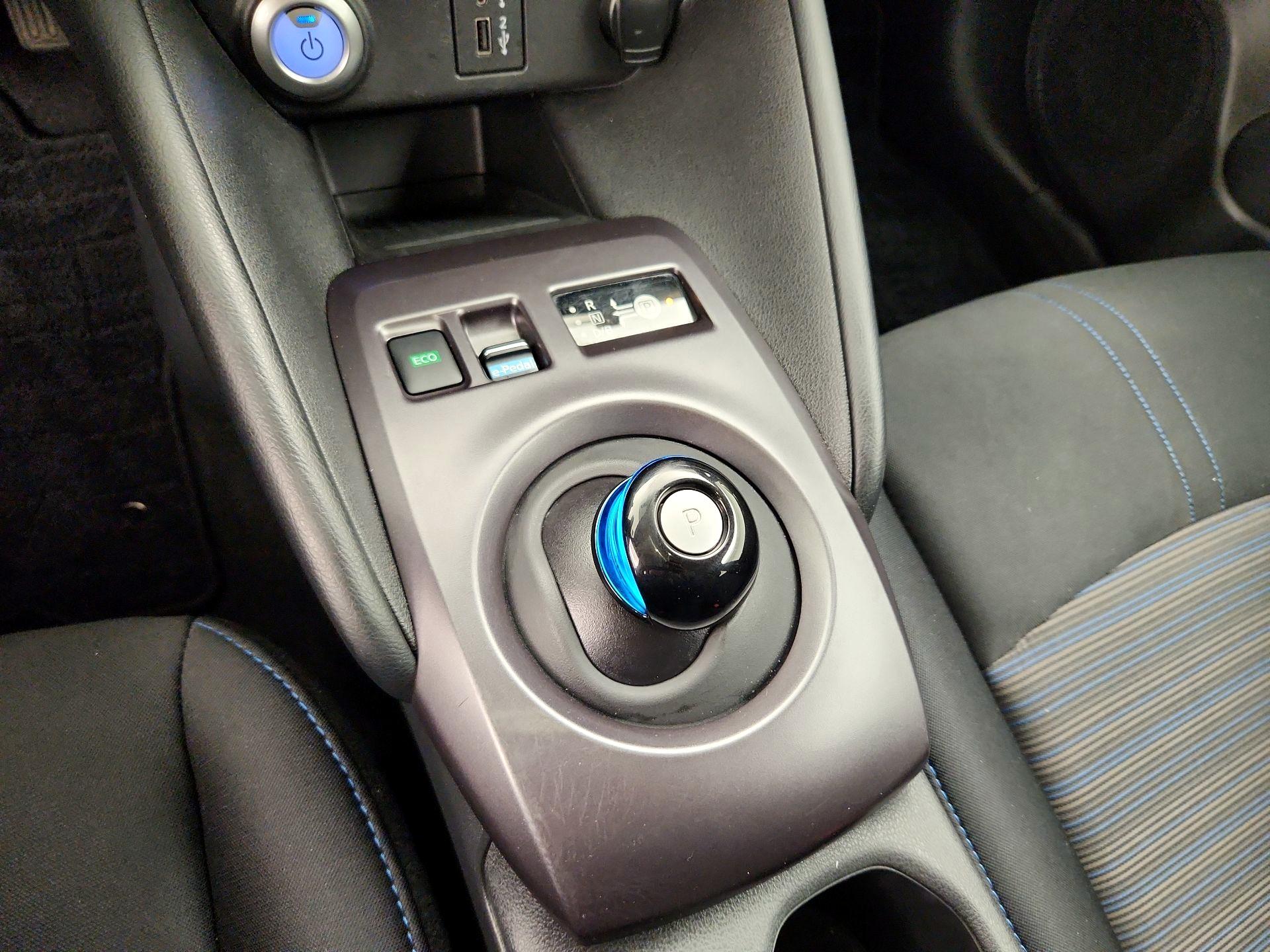 Thumbnail: 2023 Nissan Leaf - 17