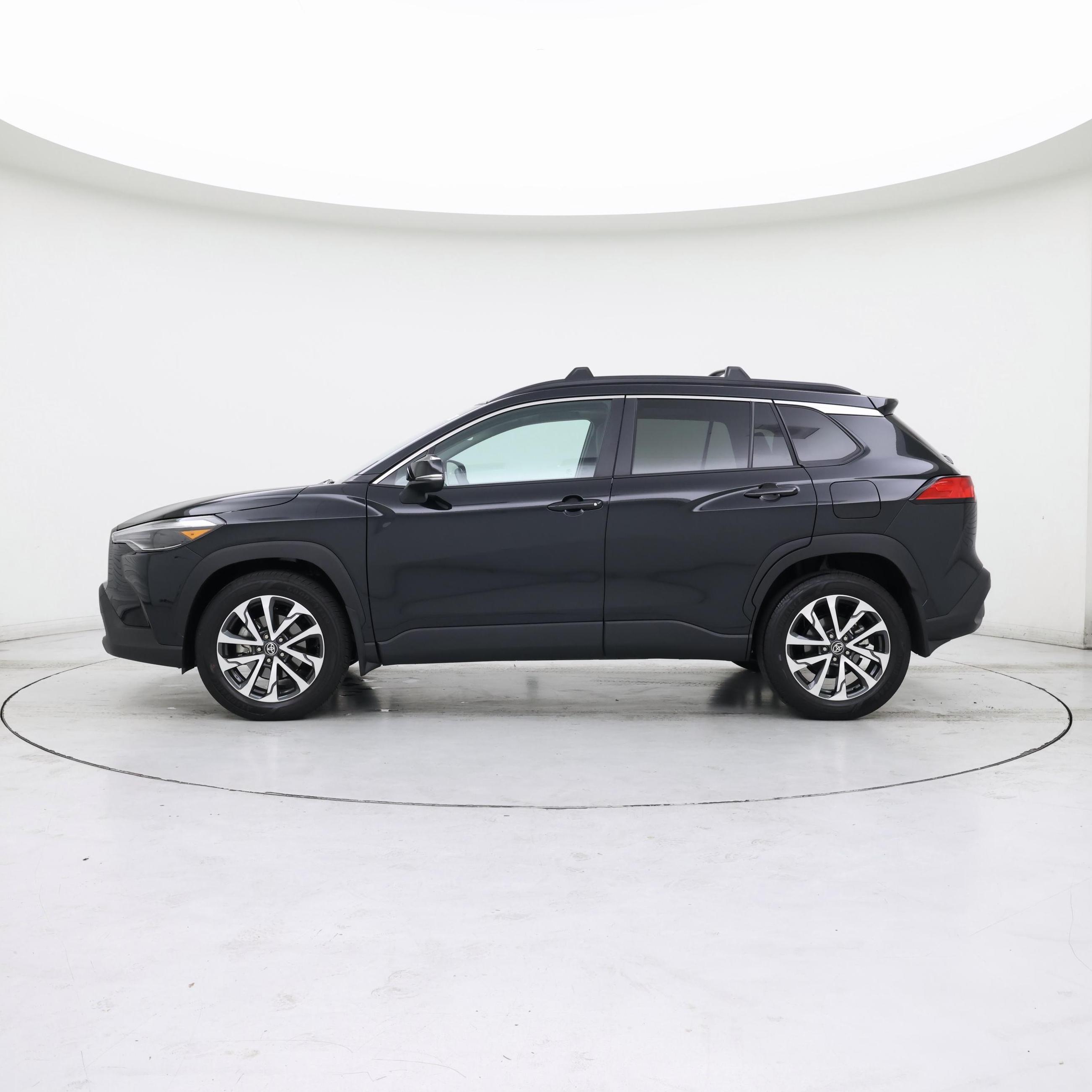 Thumbnail: 2025 Toyota Corolla Cross - 3
