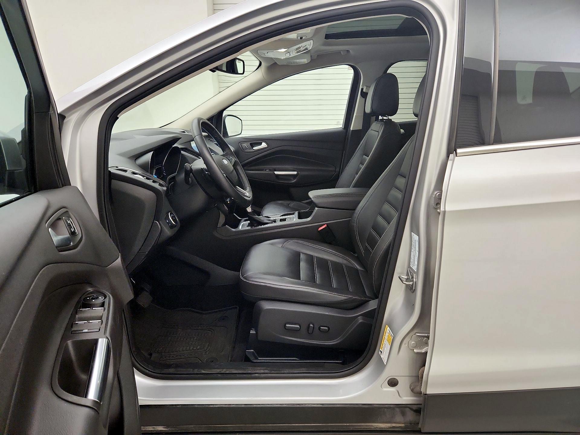 Thumbnail: 2017 Ford Escape - 11