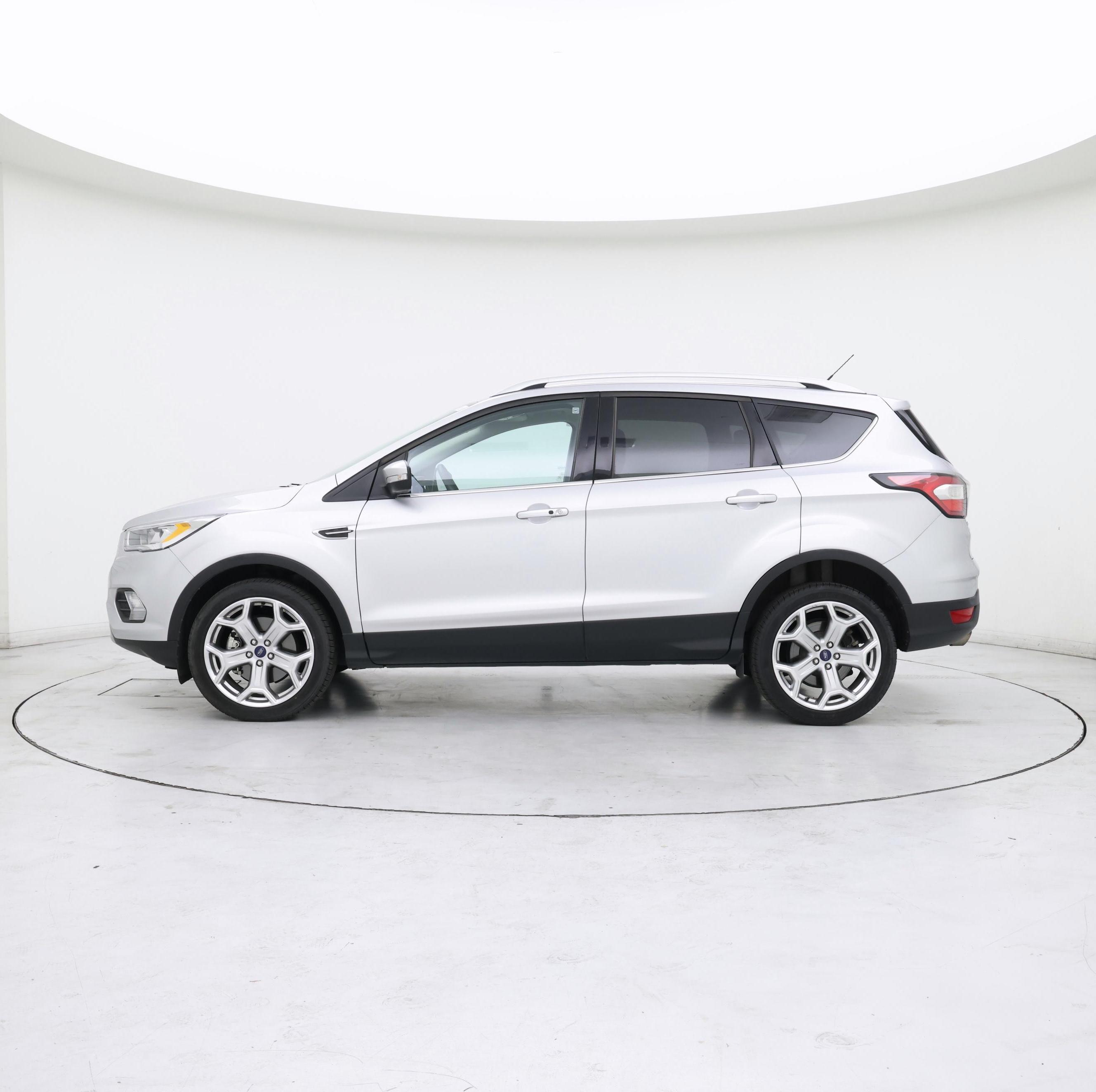Thumbnail: 2017 Ford Escape - 3