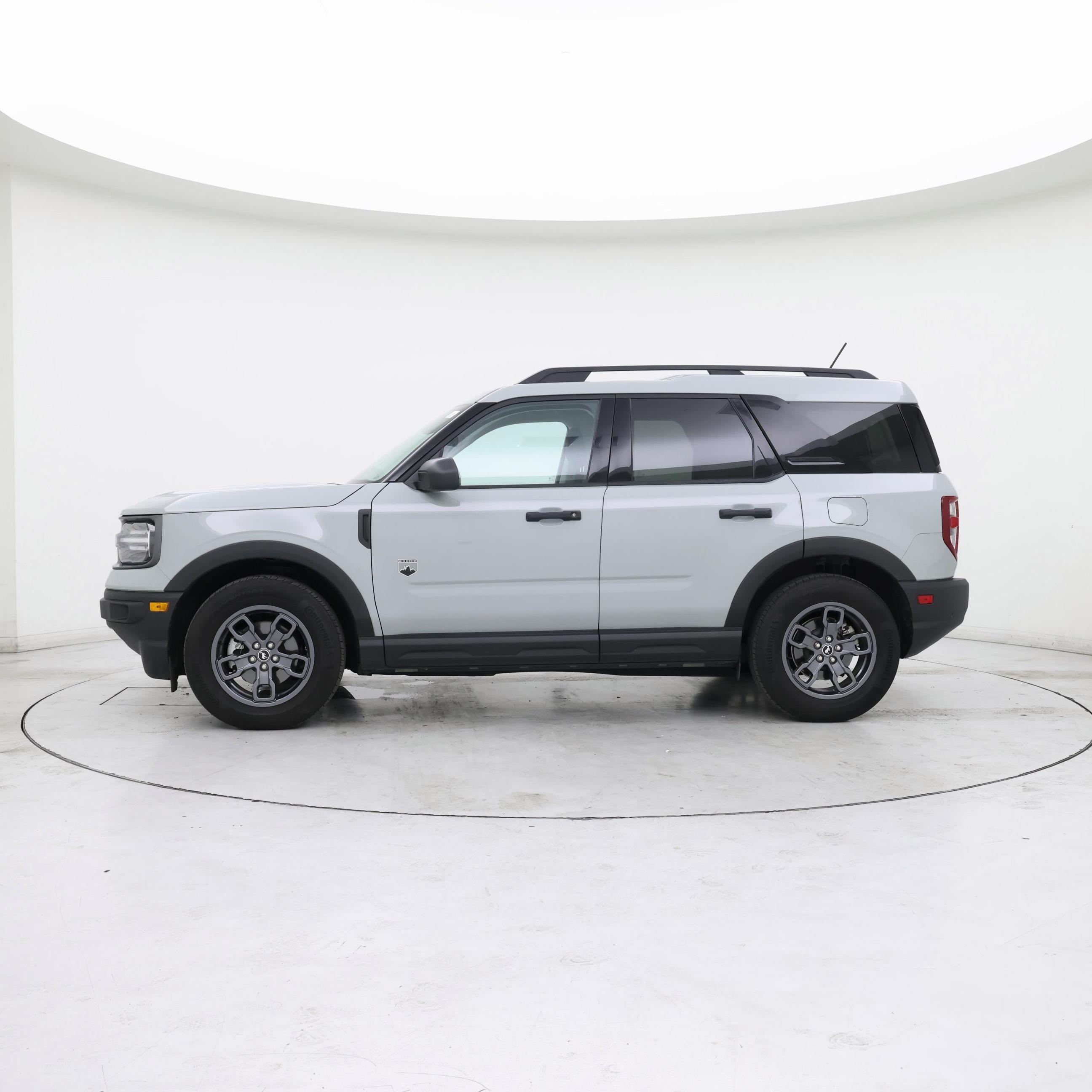 Thumbnail: 2022 Ford Bronco Sport - 3
