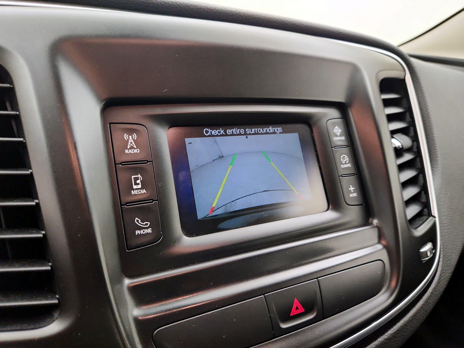 Thumbnail: 2016 Chrysler 200 - 14