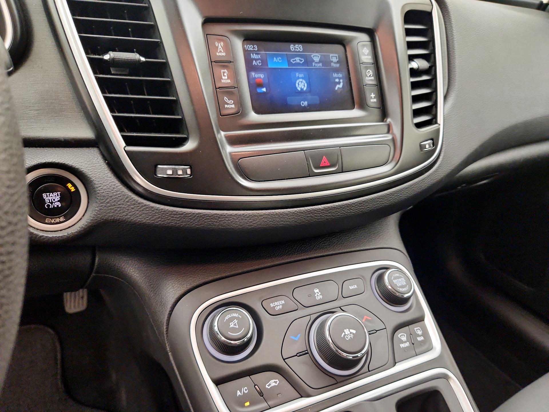 Thumbnail: 2016 Chrysler 200 - 16