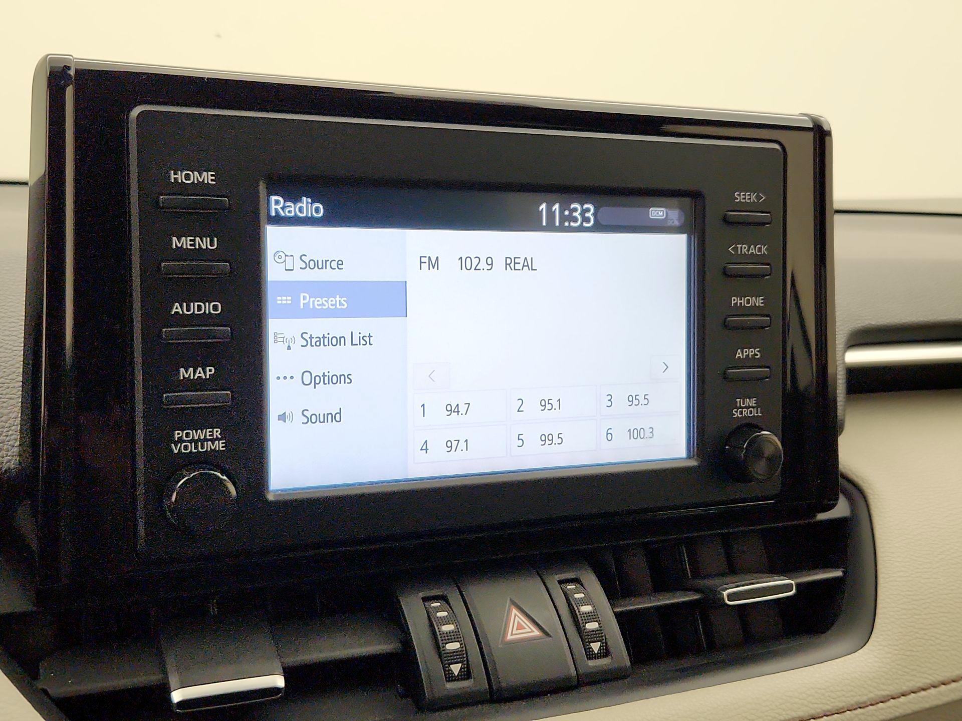 Thumbnail: 2019 Toyota RAV4 - 15