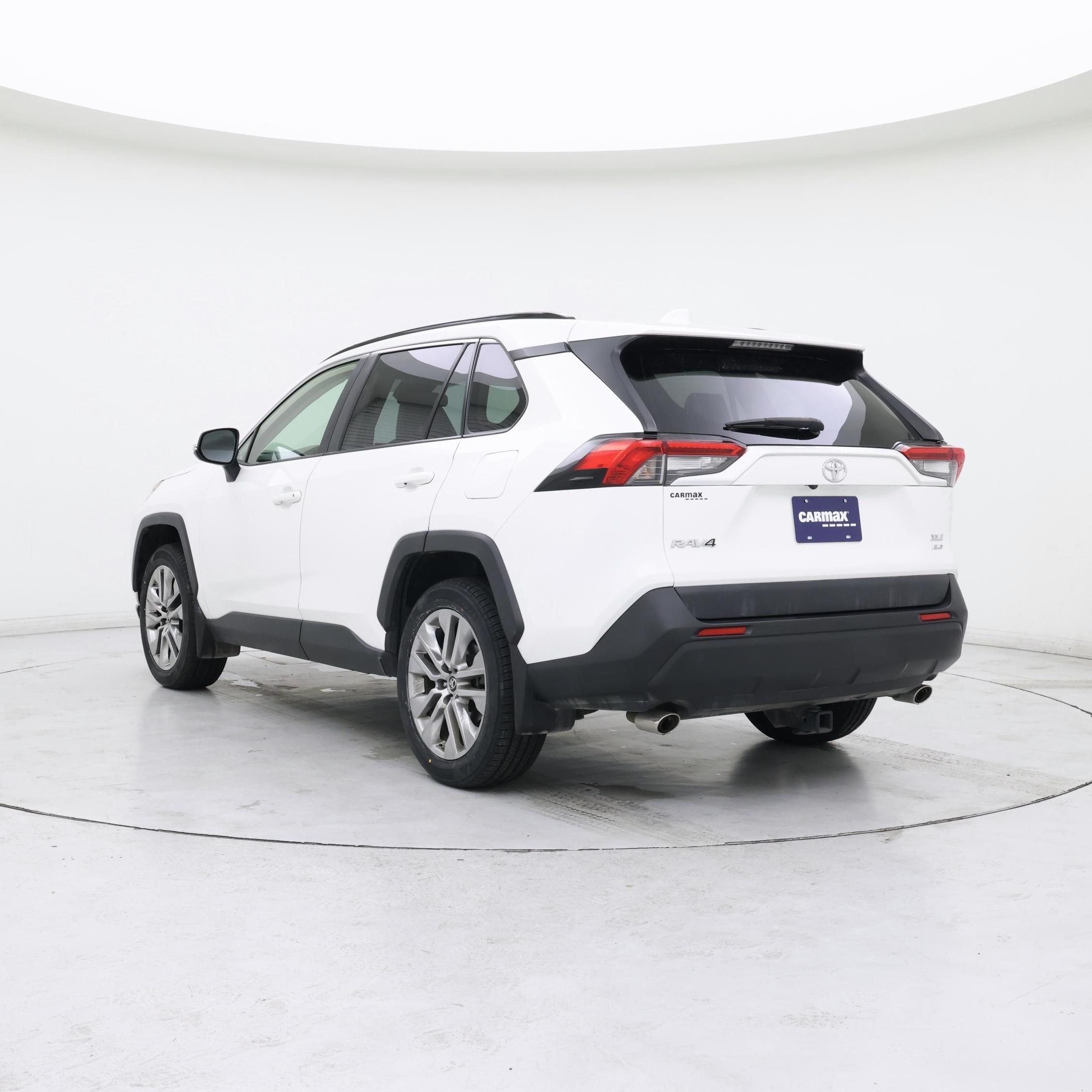 Thumbnail: 2019 Toyota RAV4 - 2