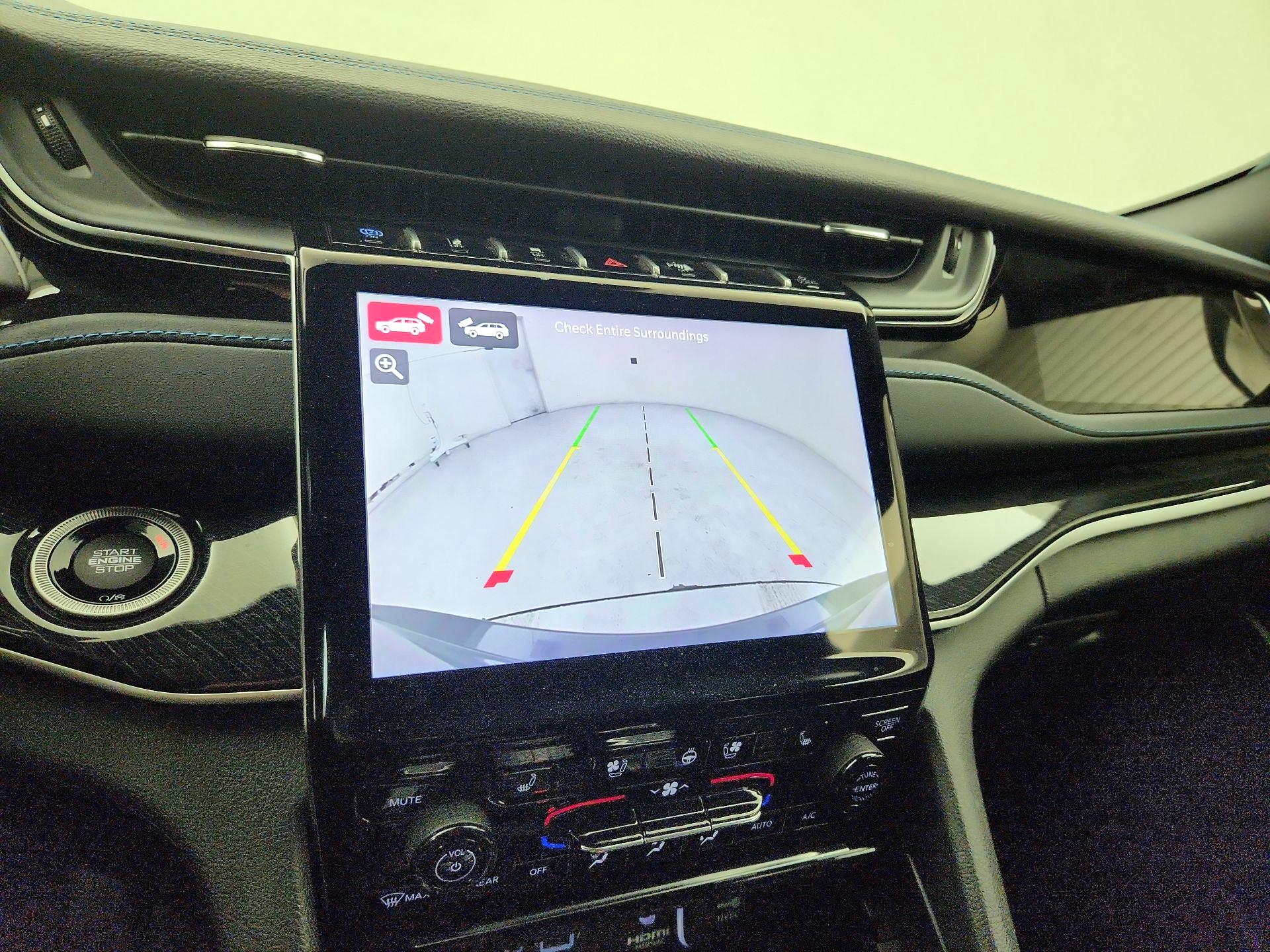 Thumbnail: 2023 Jeep Grand Cherokee - 15