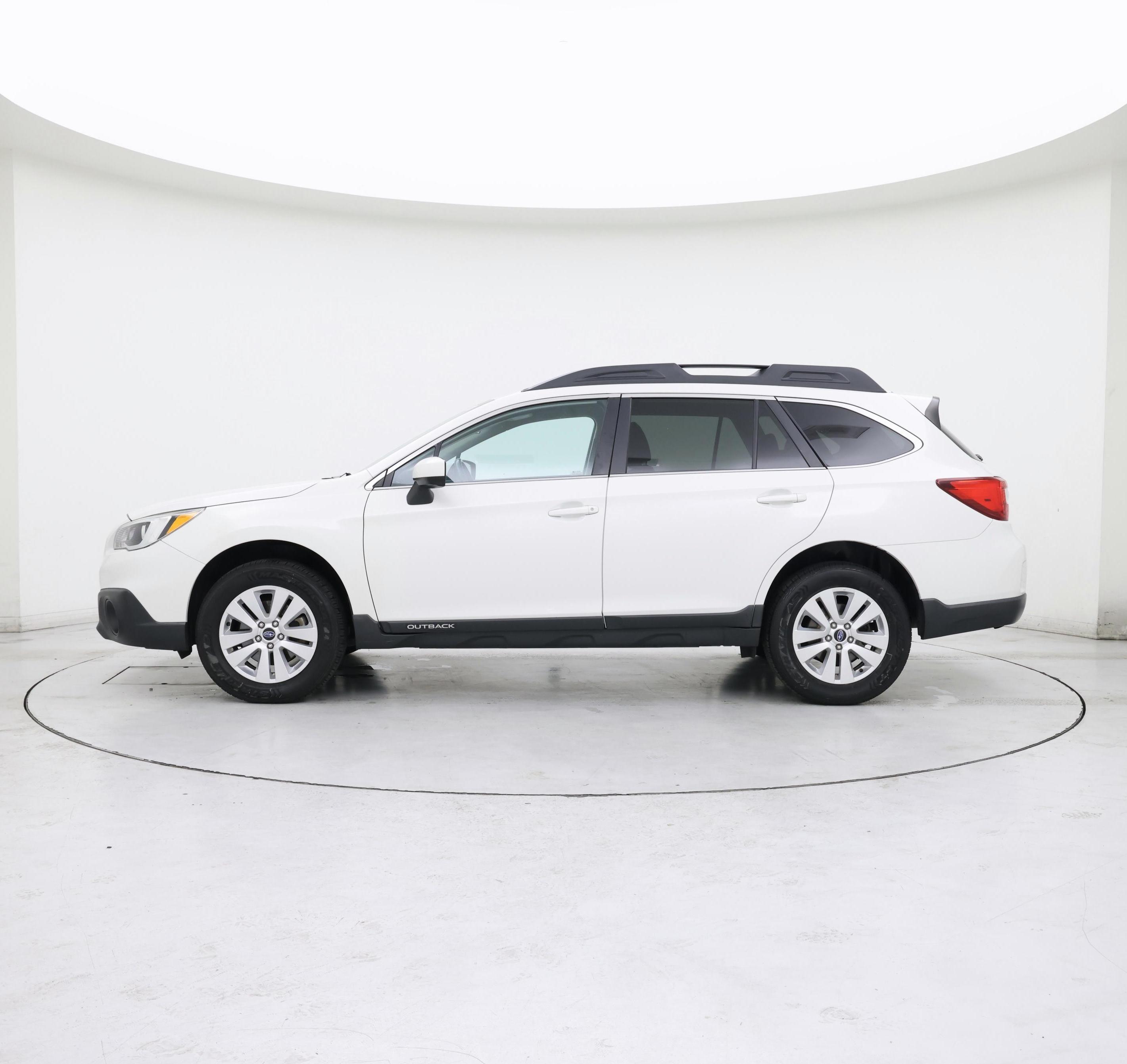 Thumbnail: 2017 Subaru Outback - 3