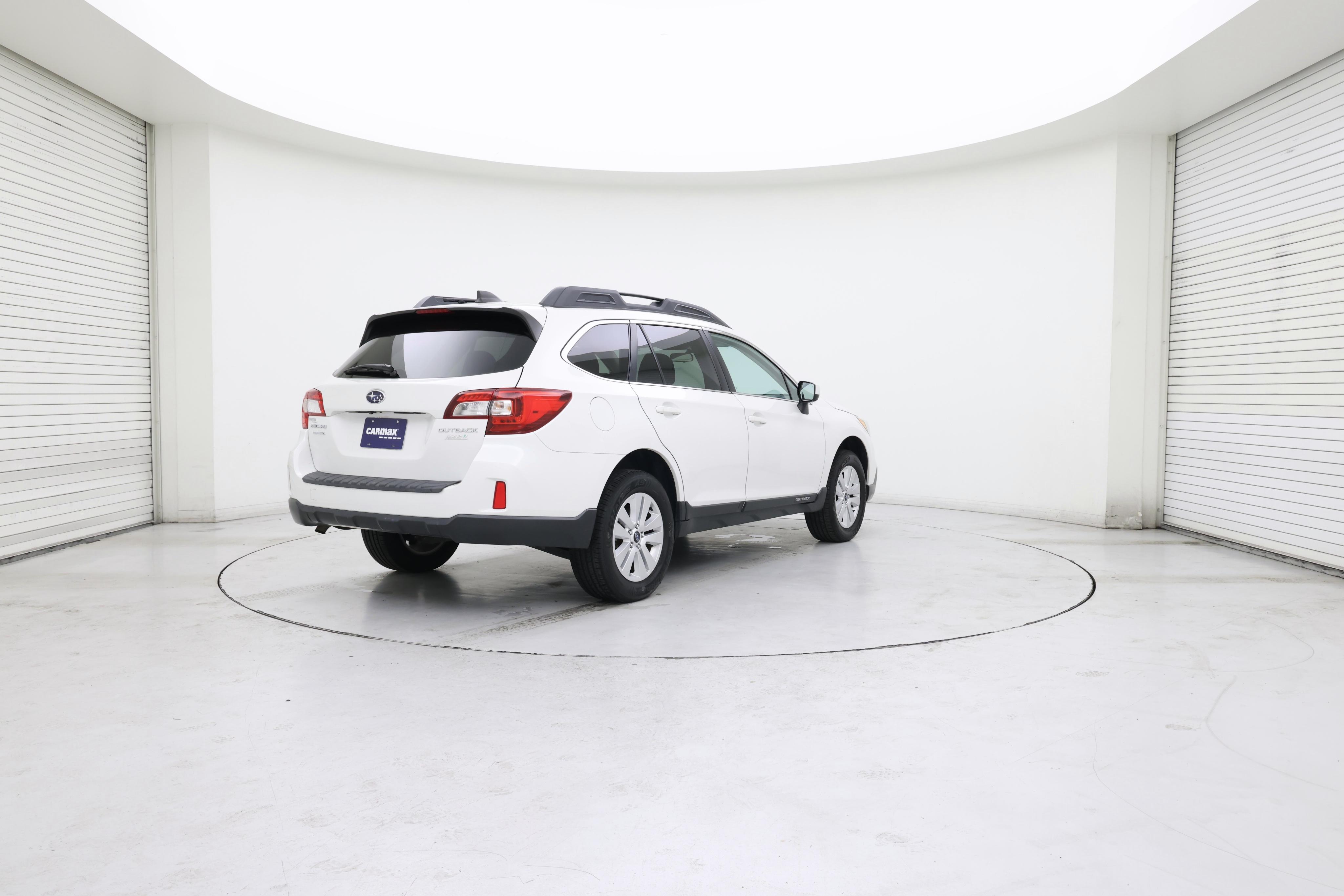Thumbnail: 2017 Subaru Outback - 8