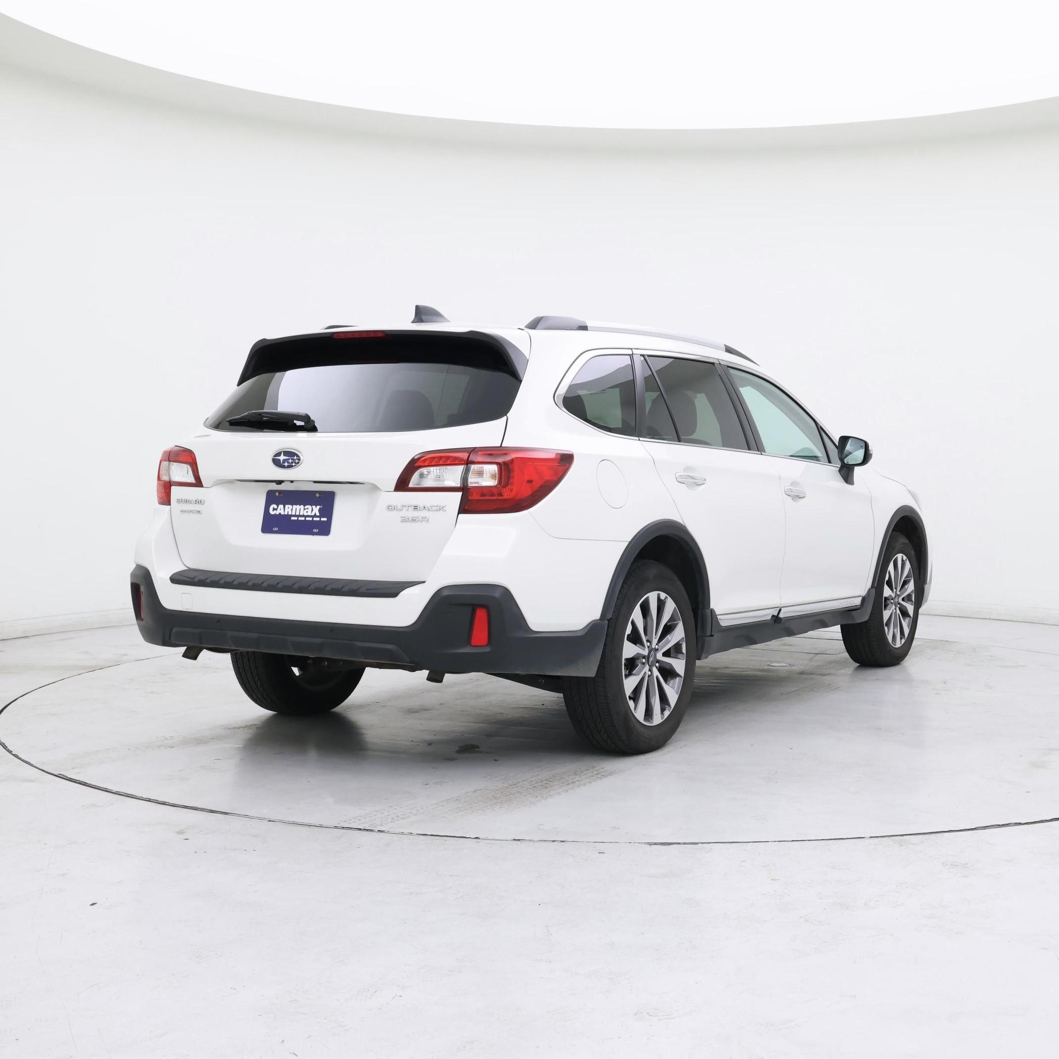 Thumbnail: 2018 Subaru Outback - 8