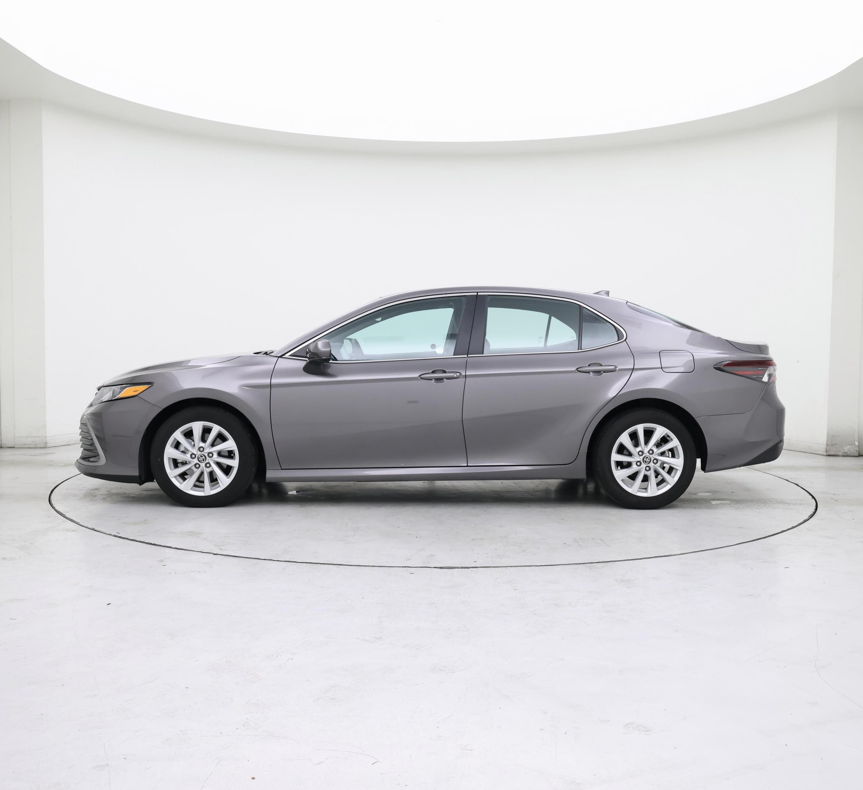Thumbnail: 2022 Toyota Camry - 3