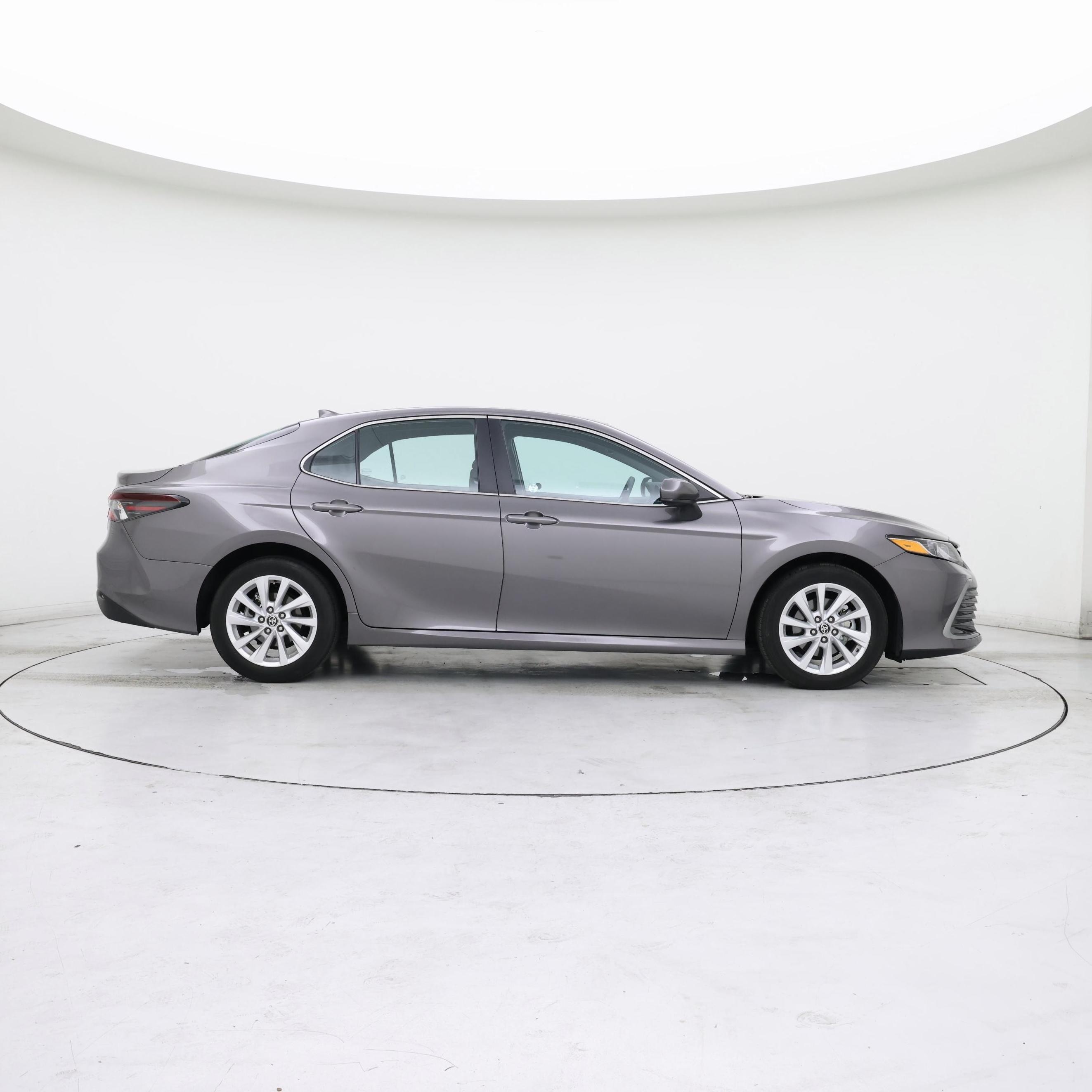 Thumbnail: 2022 Toyota Camry - 7