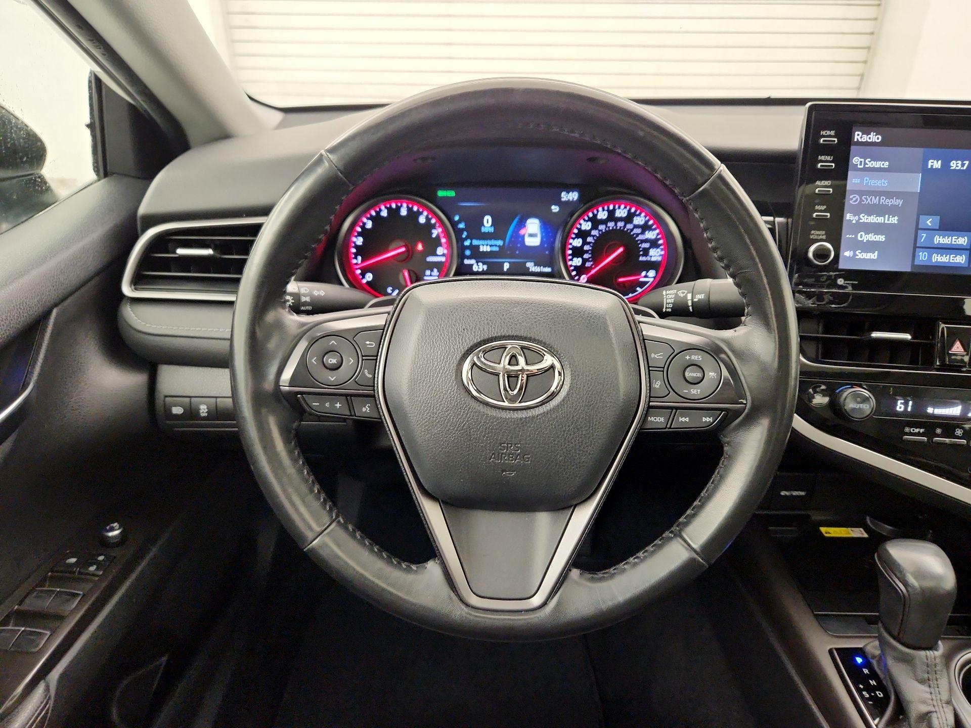 Thumbnail: 2022 Toyota Camry - 10