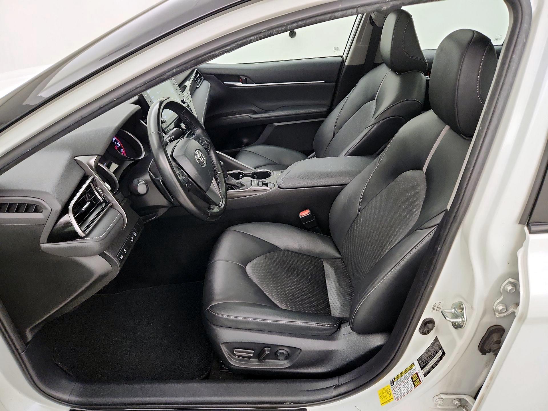 Thumbnail: 2022 Toyota Camry - 11