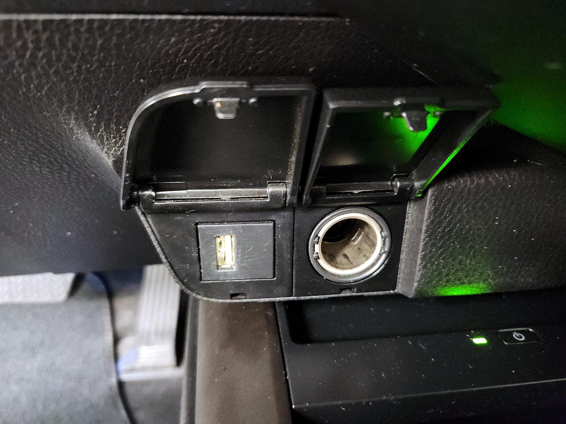 Thumbnail: 2022 Toyota Camry - 18