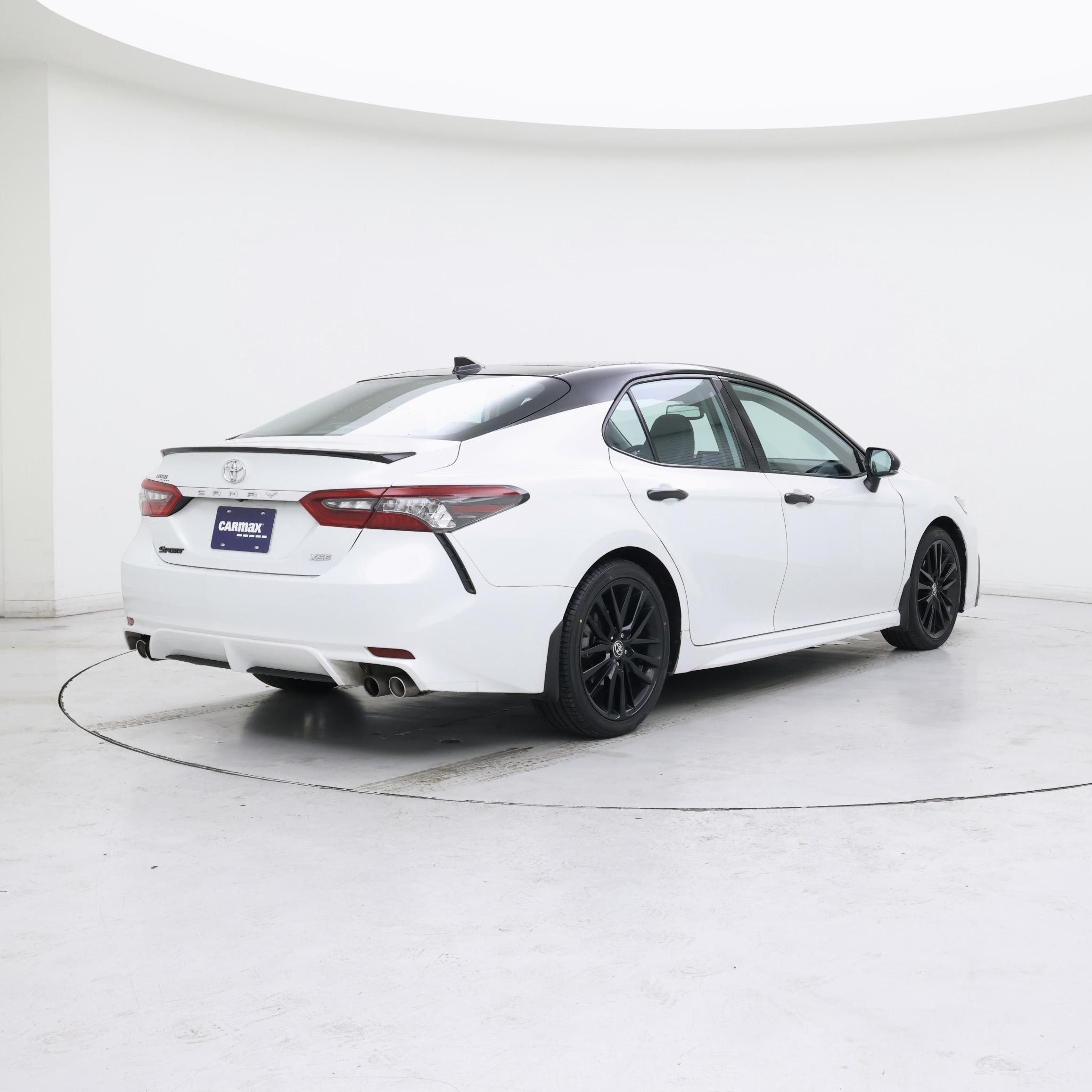 Thumbnail: 2022 Toyota Camry - 8