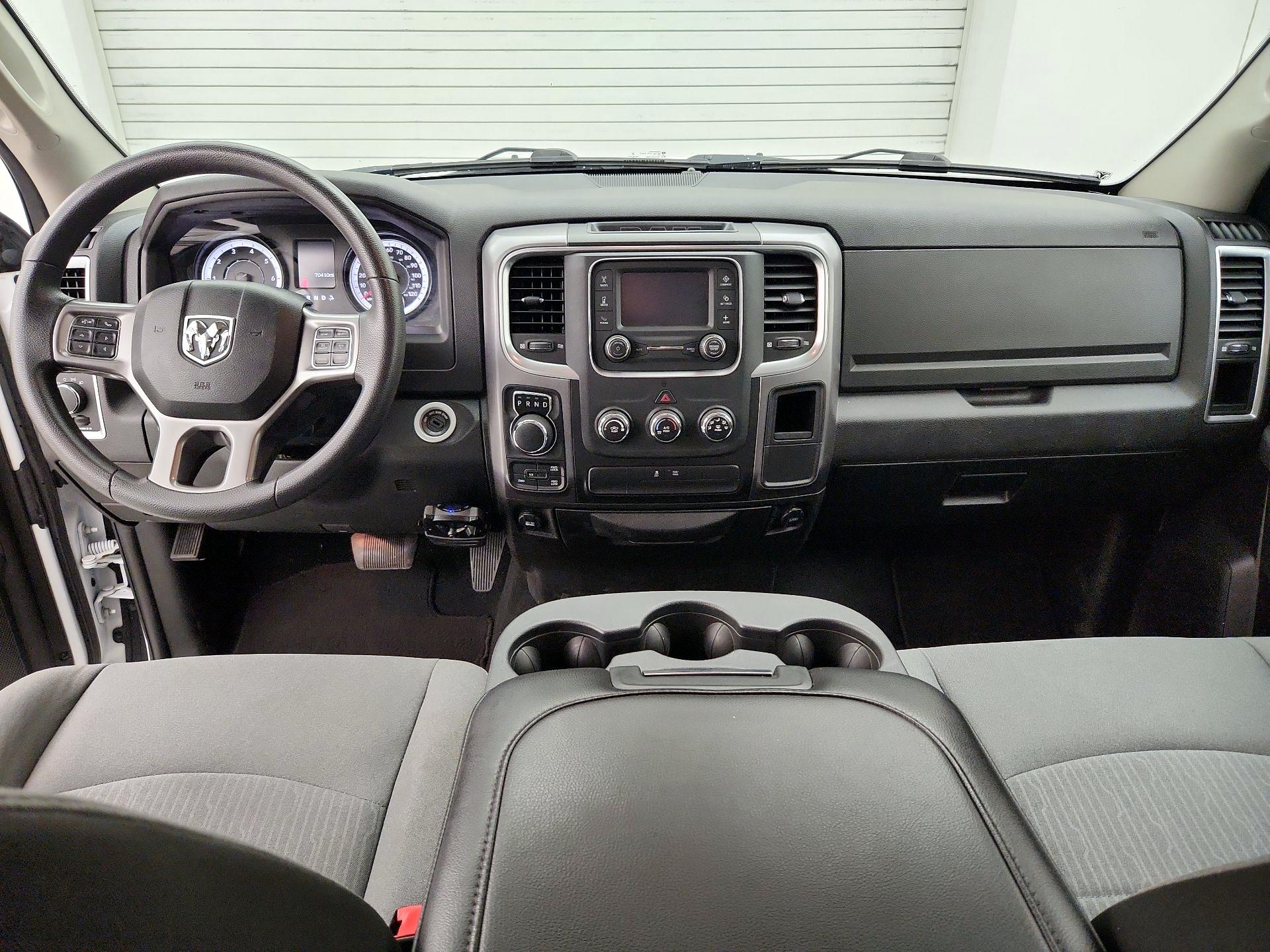 Thumbnail: 2021 RAM 1500 Classic - 9