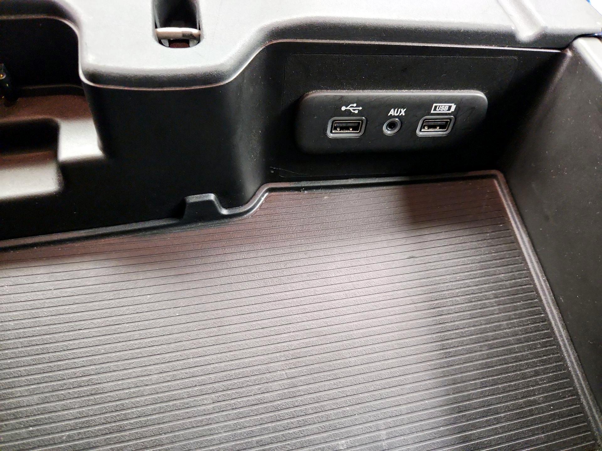 Thumbnail: 2021 RAM 1500 Classic - 18